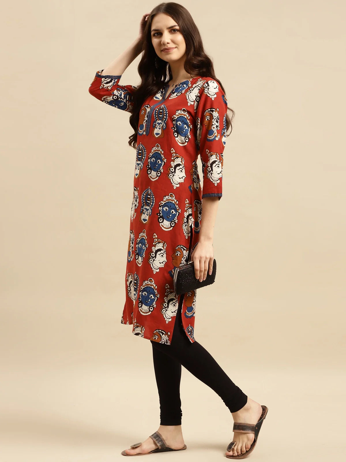 Buy కాటన్ సాలిడ్ ఫుల్ లెంగ్త్ చురిదార్ లెగ్గింగ్-నలుపు