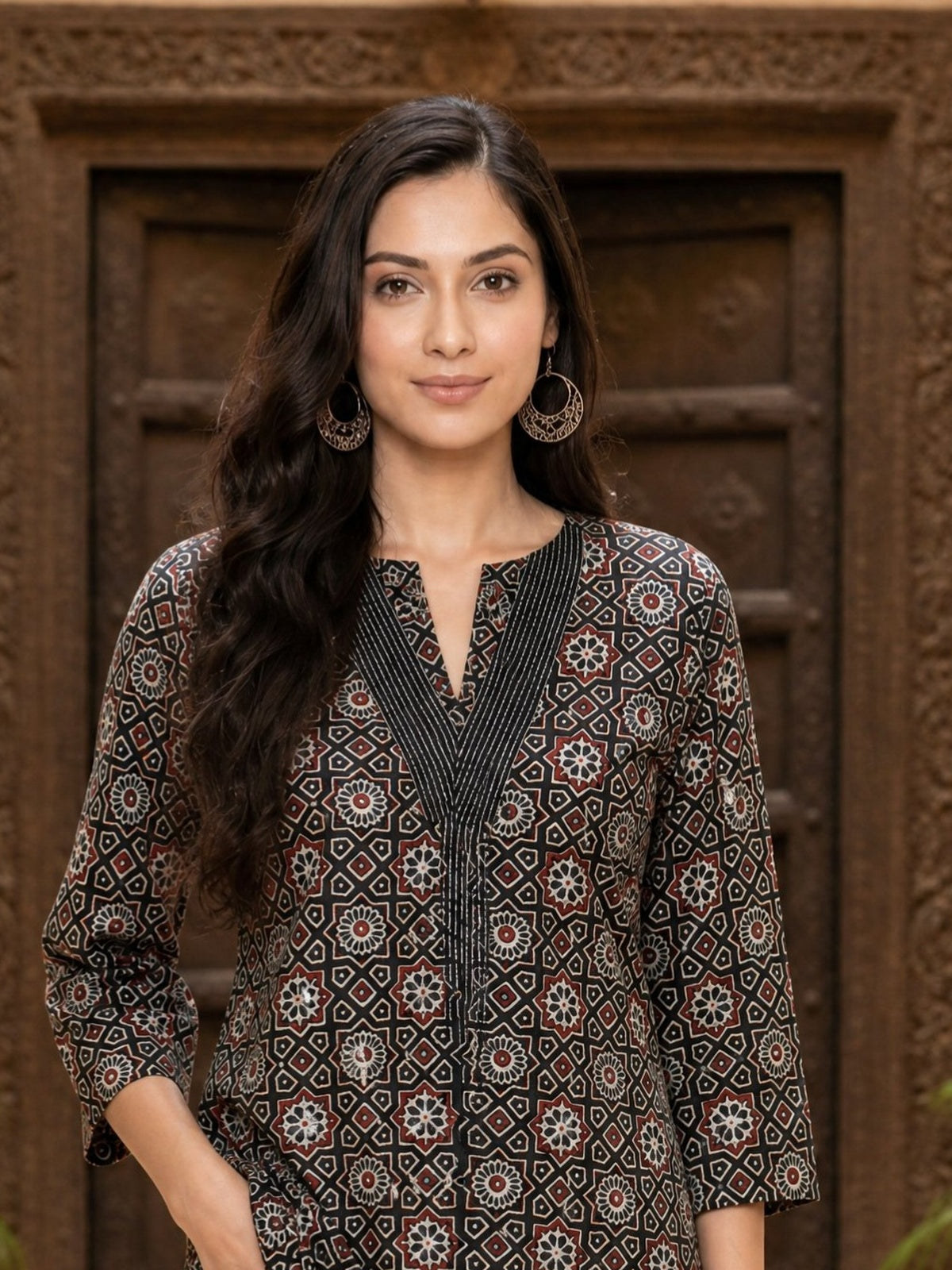 Rayon Printed Straight Knee Length Short Kurta