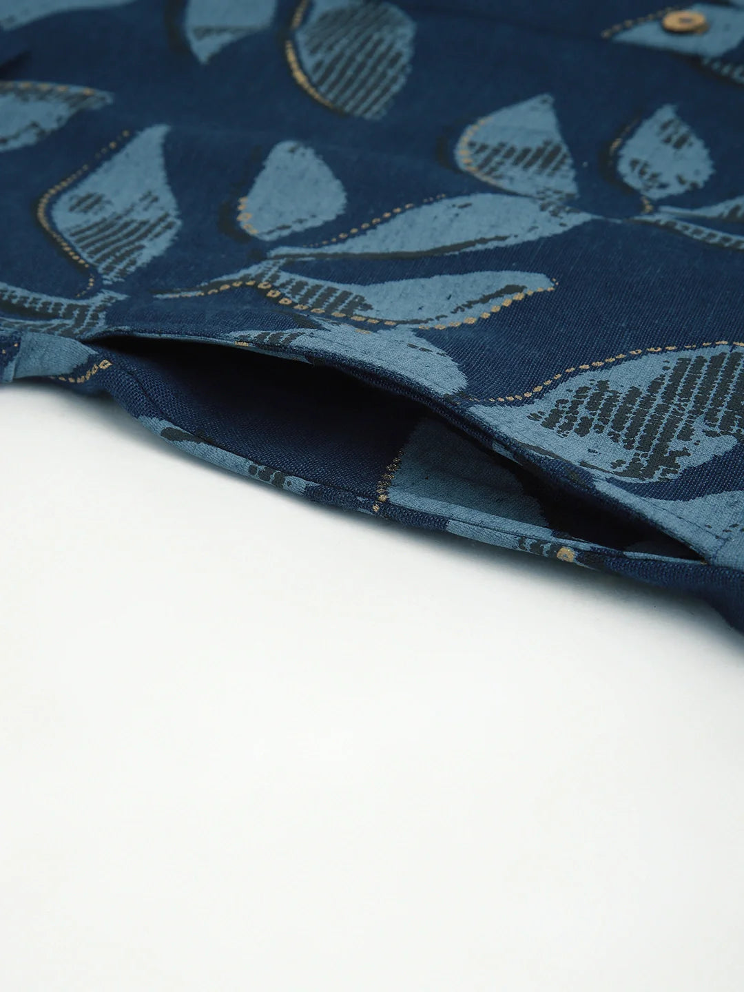 Buy రేయాన్ ప్రింటెడ్ షర్ట్ స్టైల్ కాఫ్ లెంగ్త్ ఎత్నిక్ డ్రెస్-నేవీ