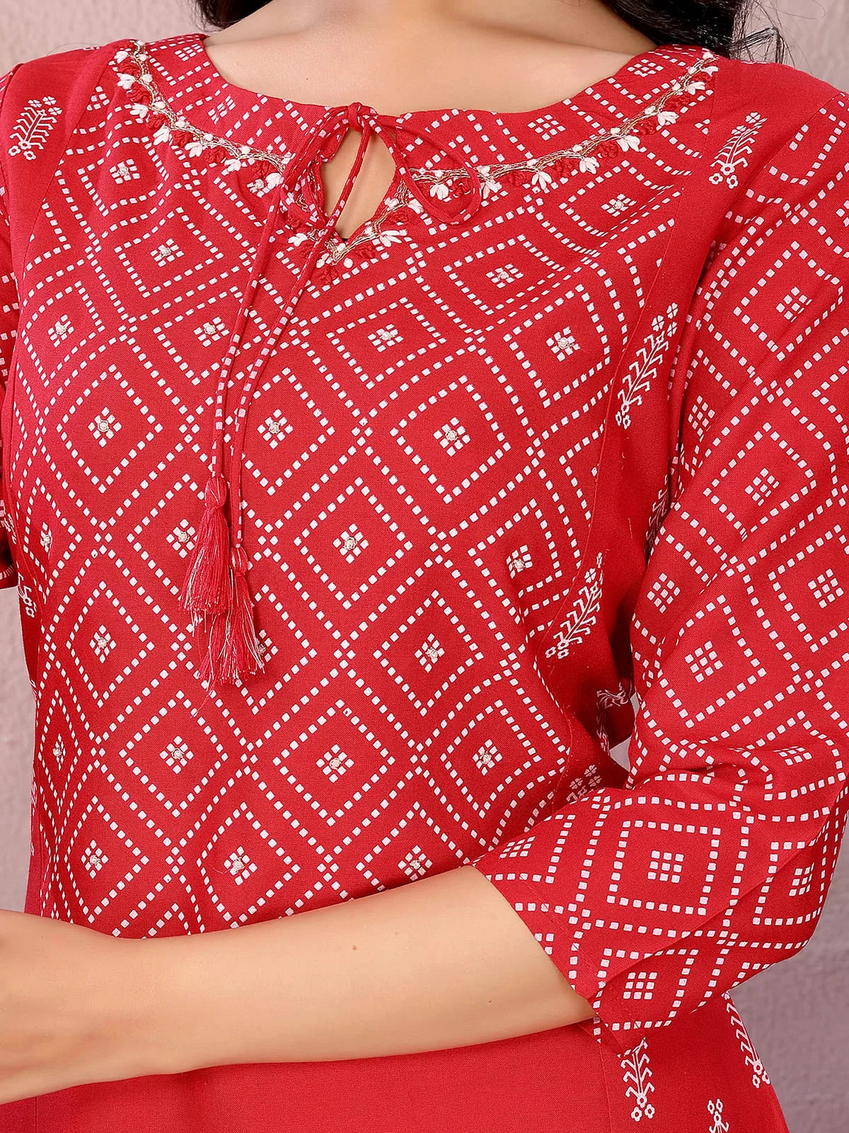 Buy Rayon Printed Straight Knee Length Kurta-Red