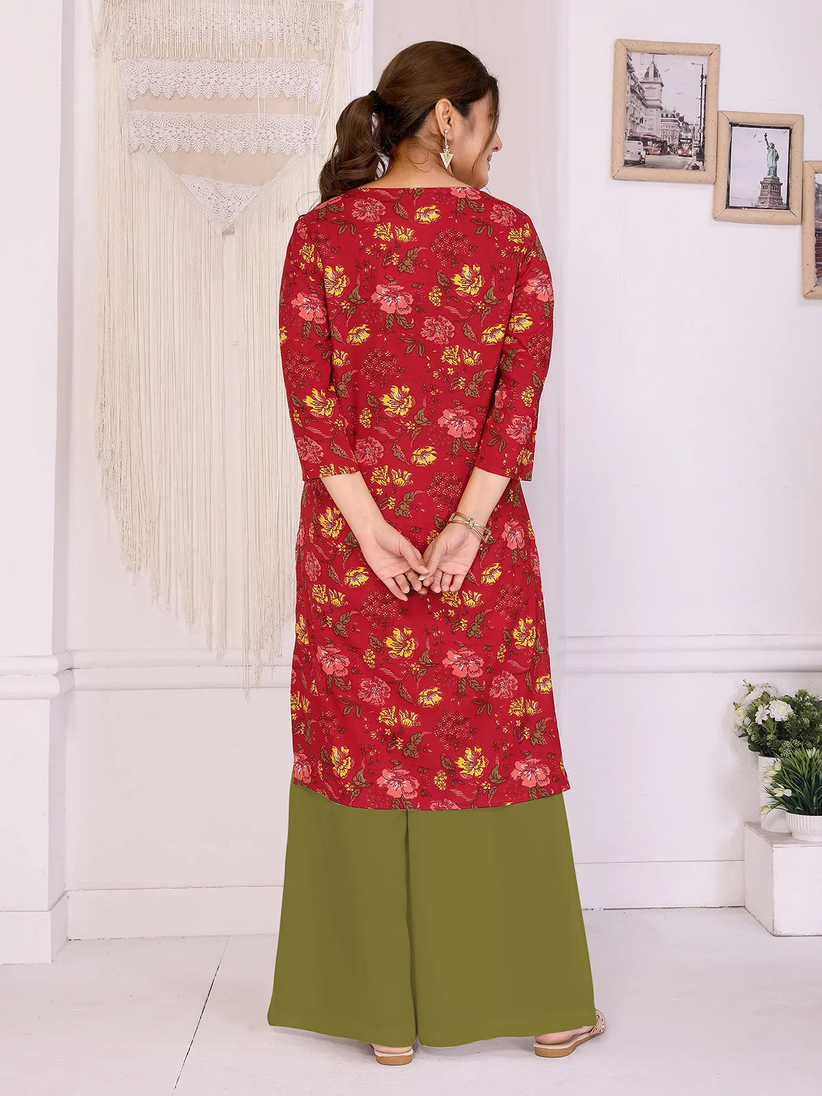 Buy Rayon Printed Straight Knee Length Kurta-Red