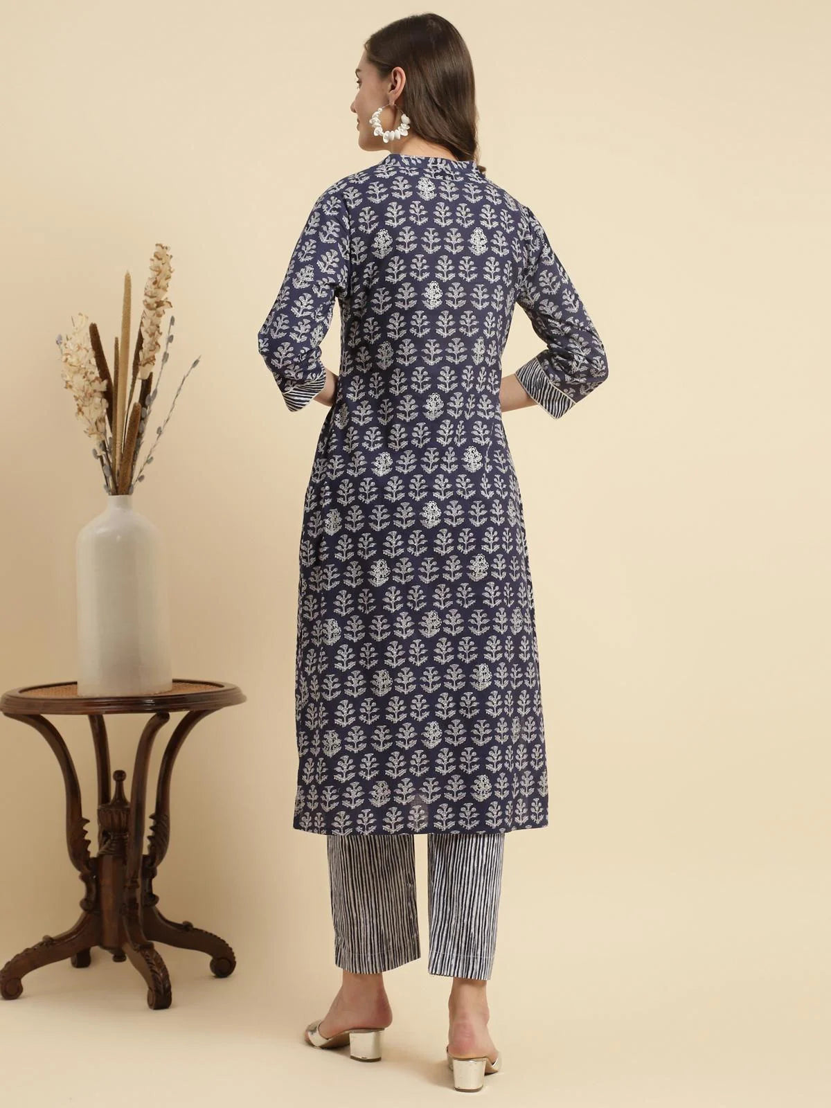 Buy Cotton Floral Printed Calf Length Straight Kurta With Pant-Indigo