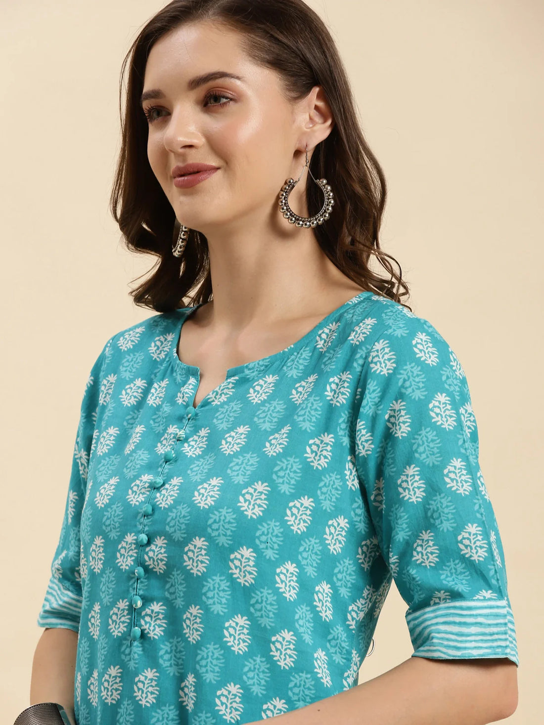 Buy Cotton Calf Length Bandhani Printed Straight Kurta With Pant-Light Blue