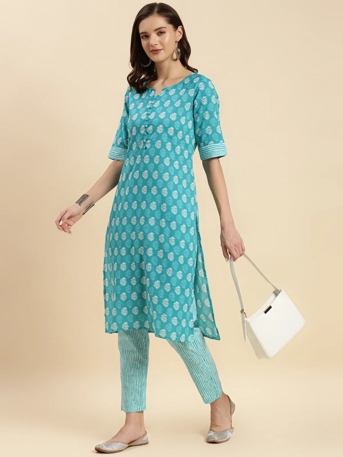 Buy Cotton Calf Length Bandhani Printed Straight Kurta With Pant-Light Blue