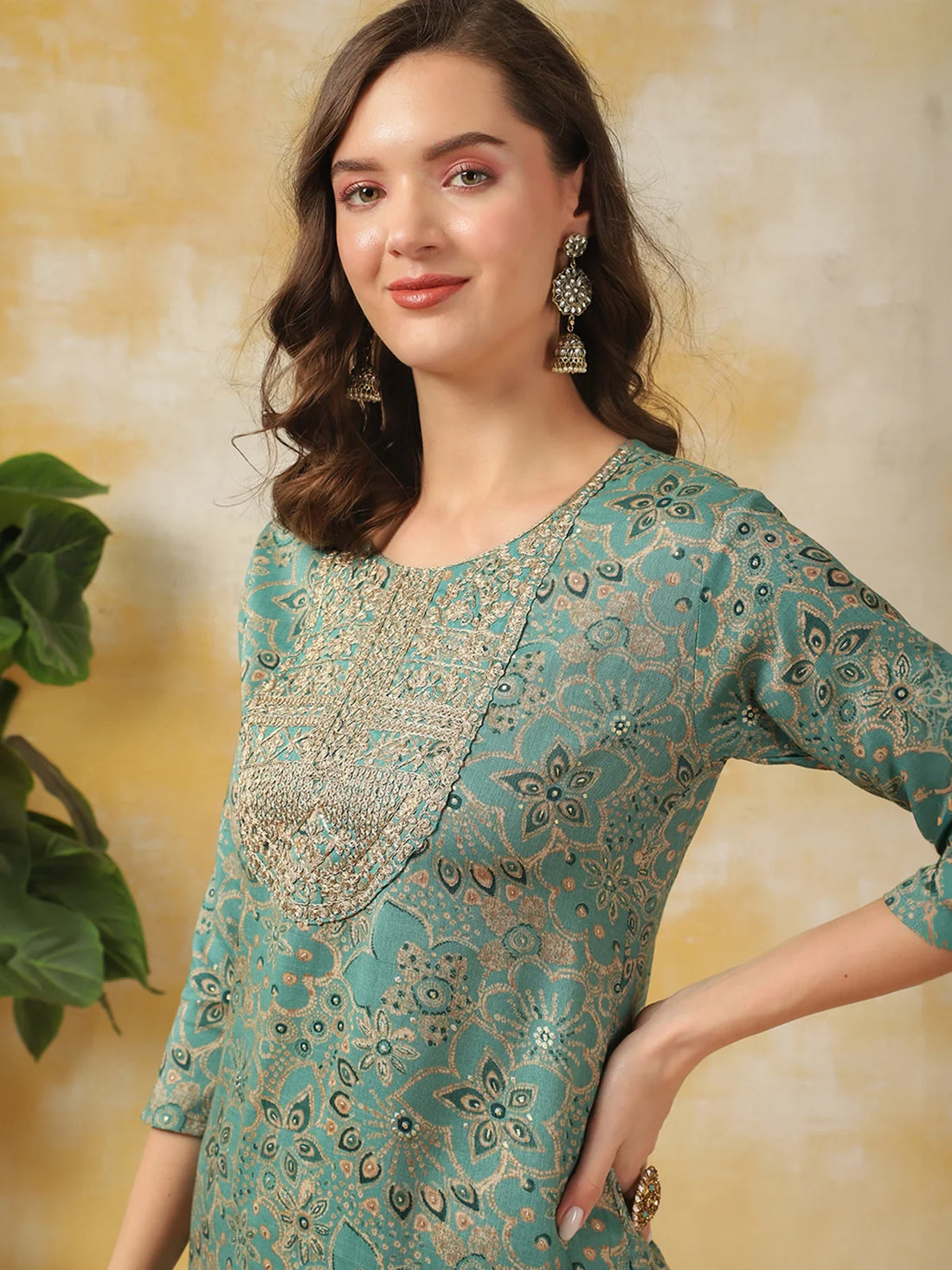 Buy Rayon Zari Embroidred Straight Knee Length Kurta With Pant-Green