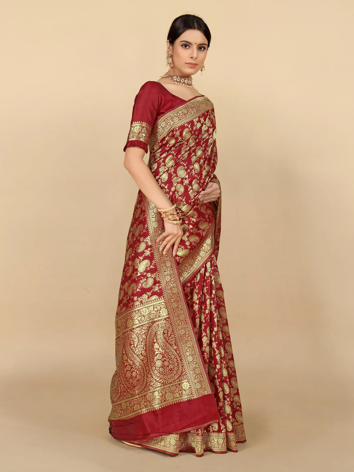 Buy Paisley Woven Banarasi Silk Saree With Blouse Piece-Maroon