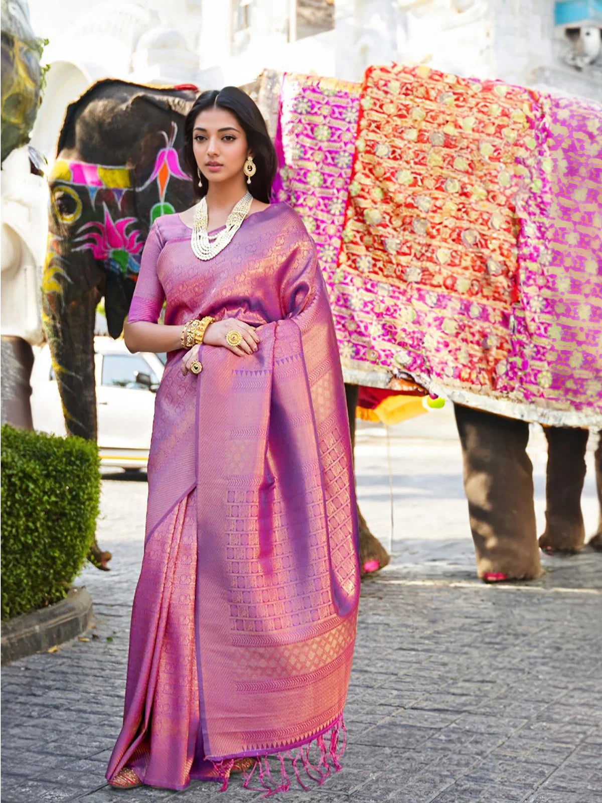 Buy Zari Work Woven Banarasi Silk Saree With Blouse Piece-Mauve