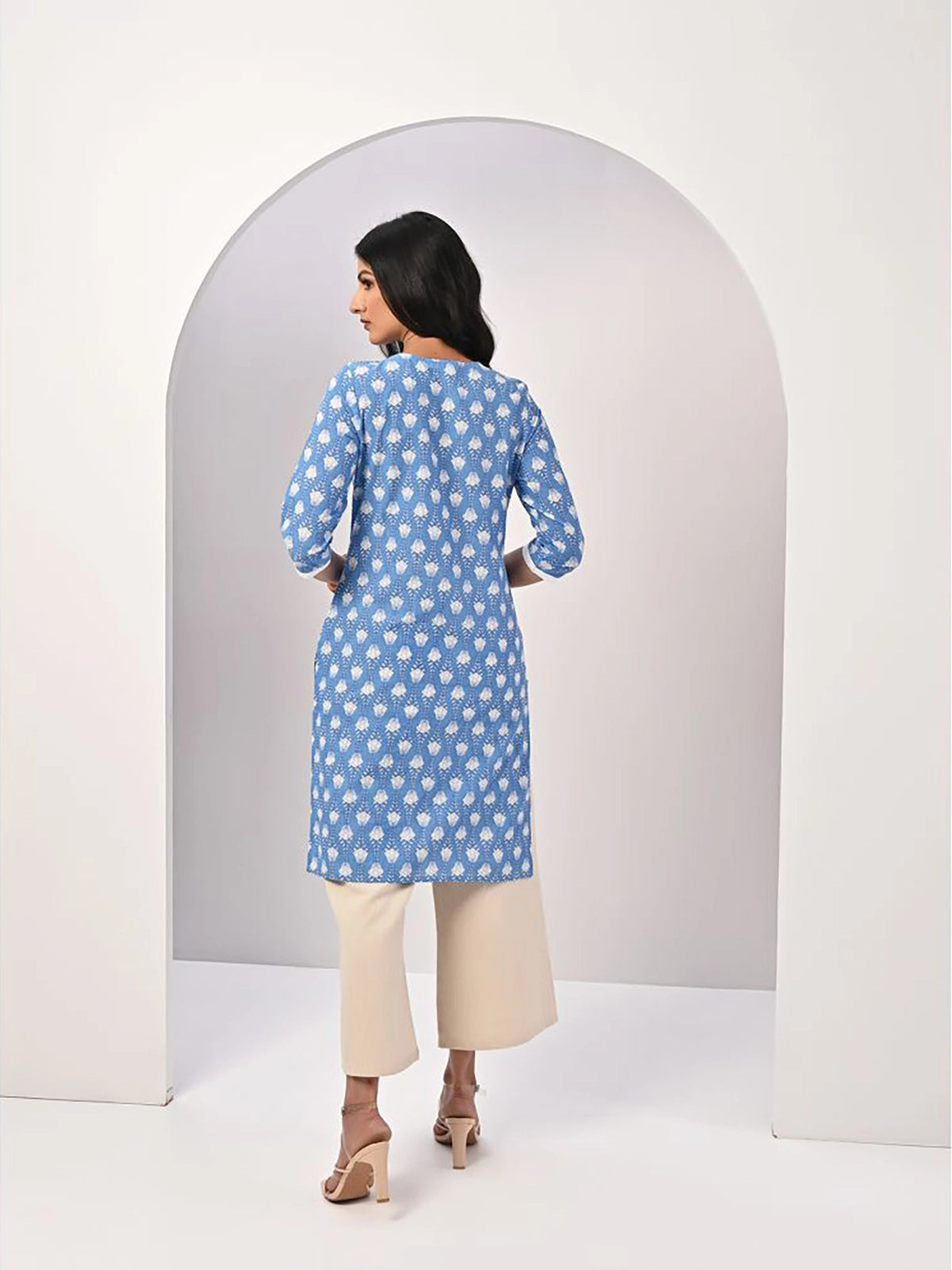 Buy 100% Cotton Floral Printed Knee Length Straight Kurta-Blue