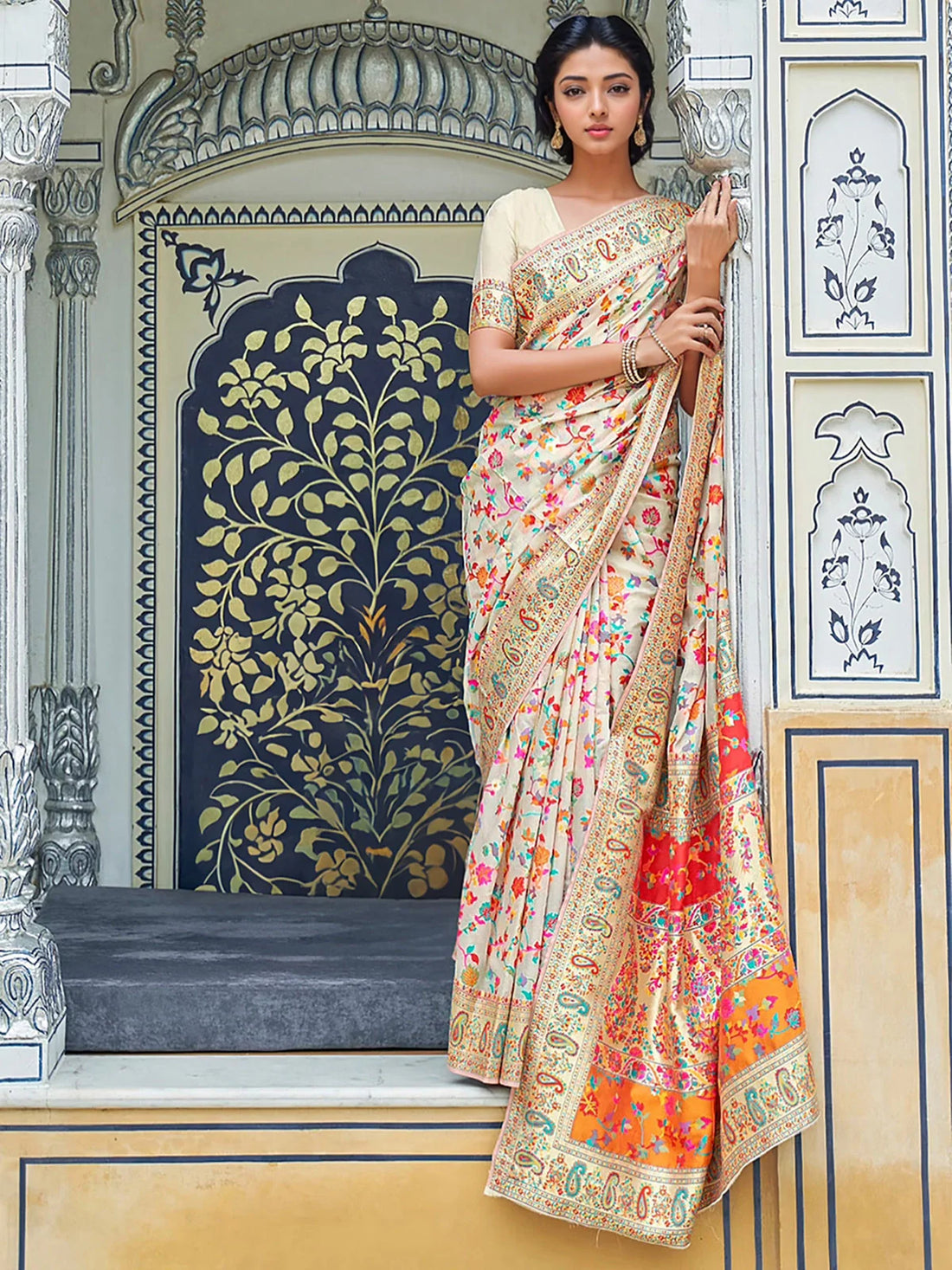 Buy Paisley Woven Pashmina Blend Saree With Blouse Piece-Beige