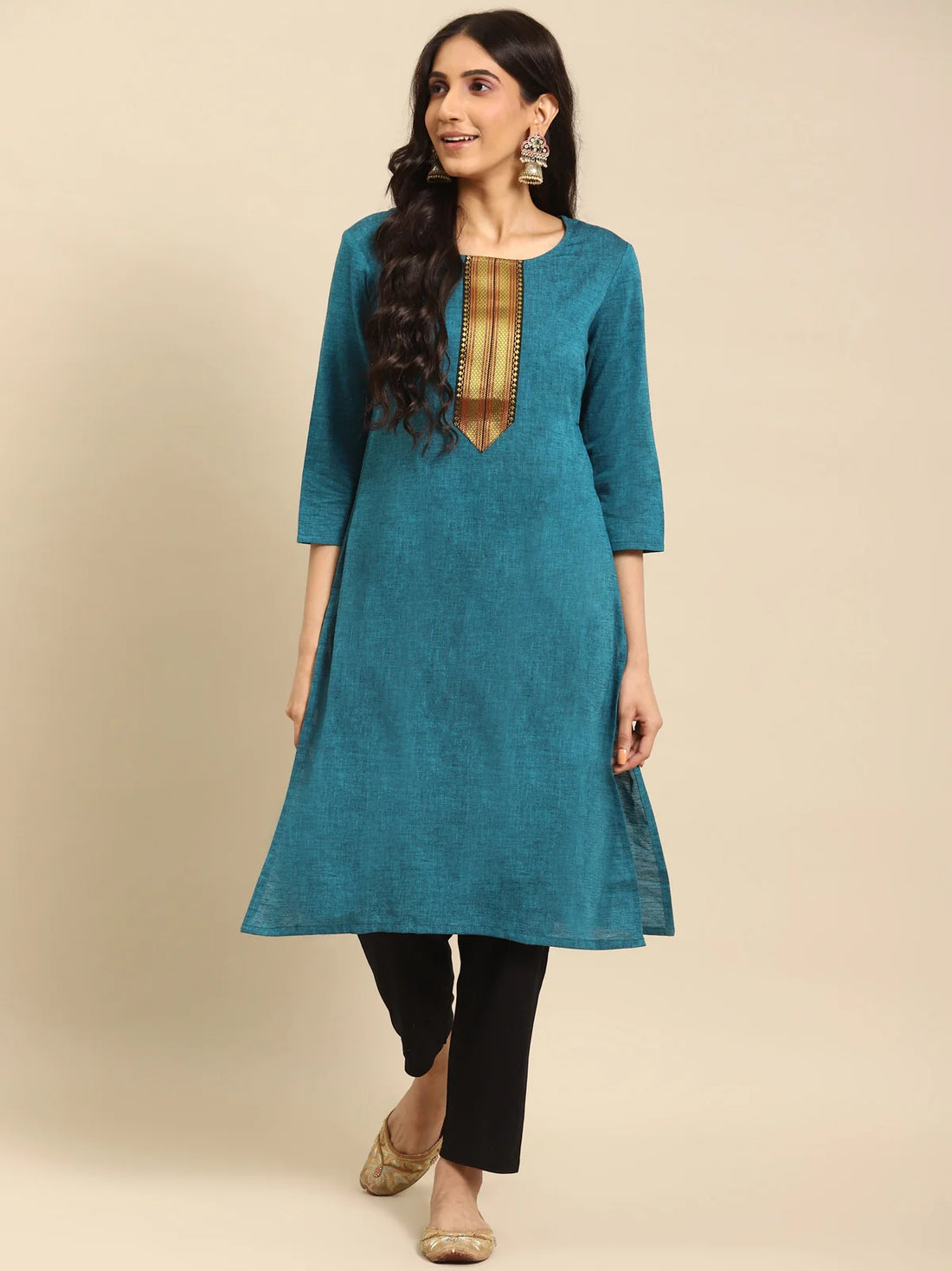 Buy 100% కాటన్ జారీ టేప్ ప్లాకెట్ మోకాలి పొడవు స్ట్రెయిట్ కుర్తా-నీలం