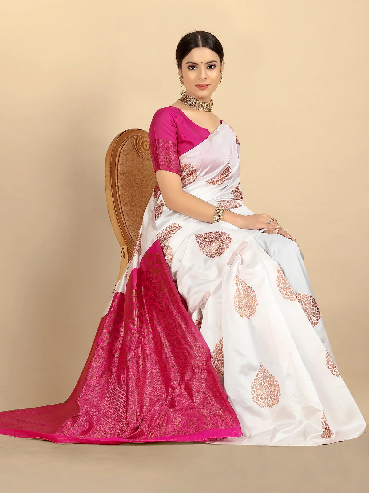 Buy Ethnic Motifs Banarasi Silk Saree With Blouse Piece-White