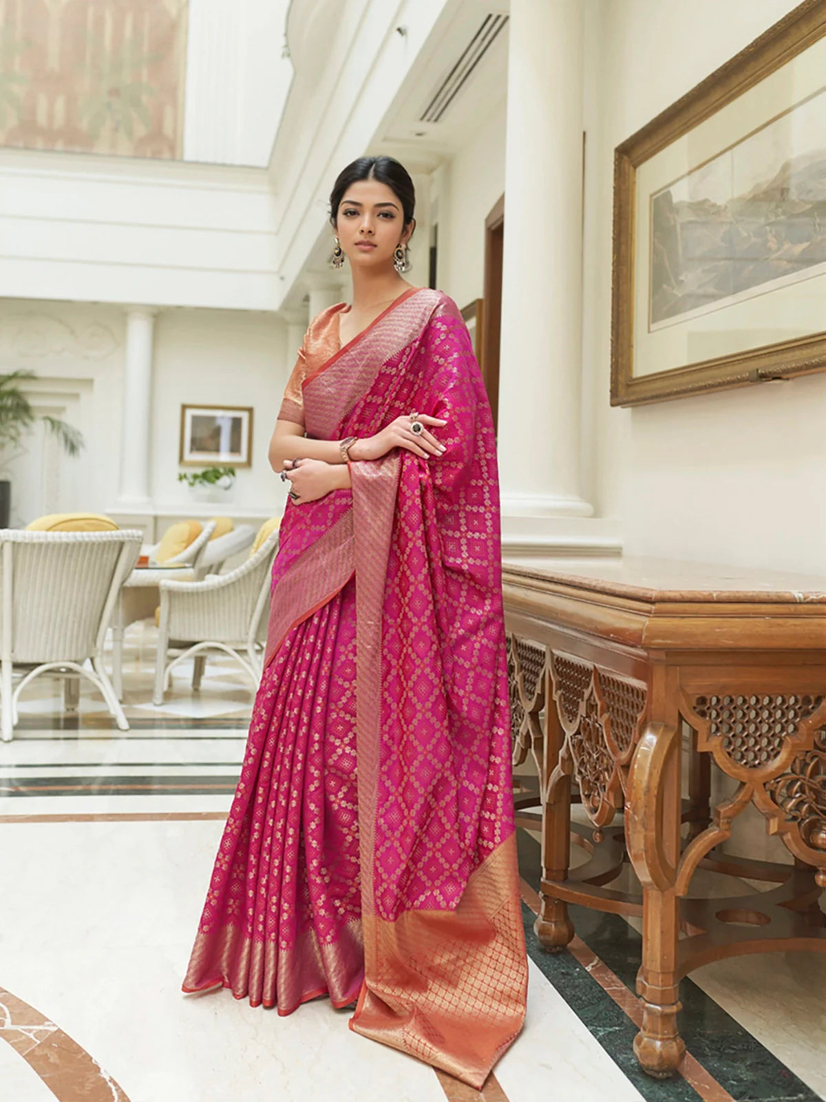 Buy Zari Work Woven Banarasi Silk Saree With Blouse Piece-Pink