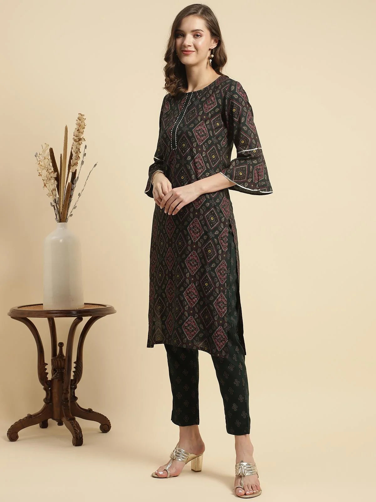 Buy Rayon Printed Knee Length Straight Kurta With Pant-Green