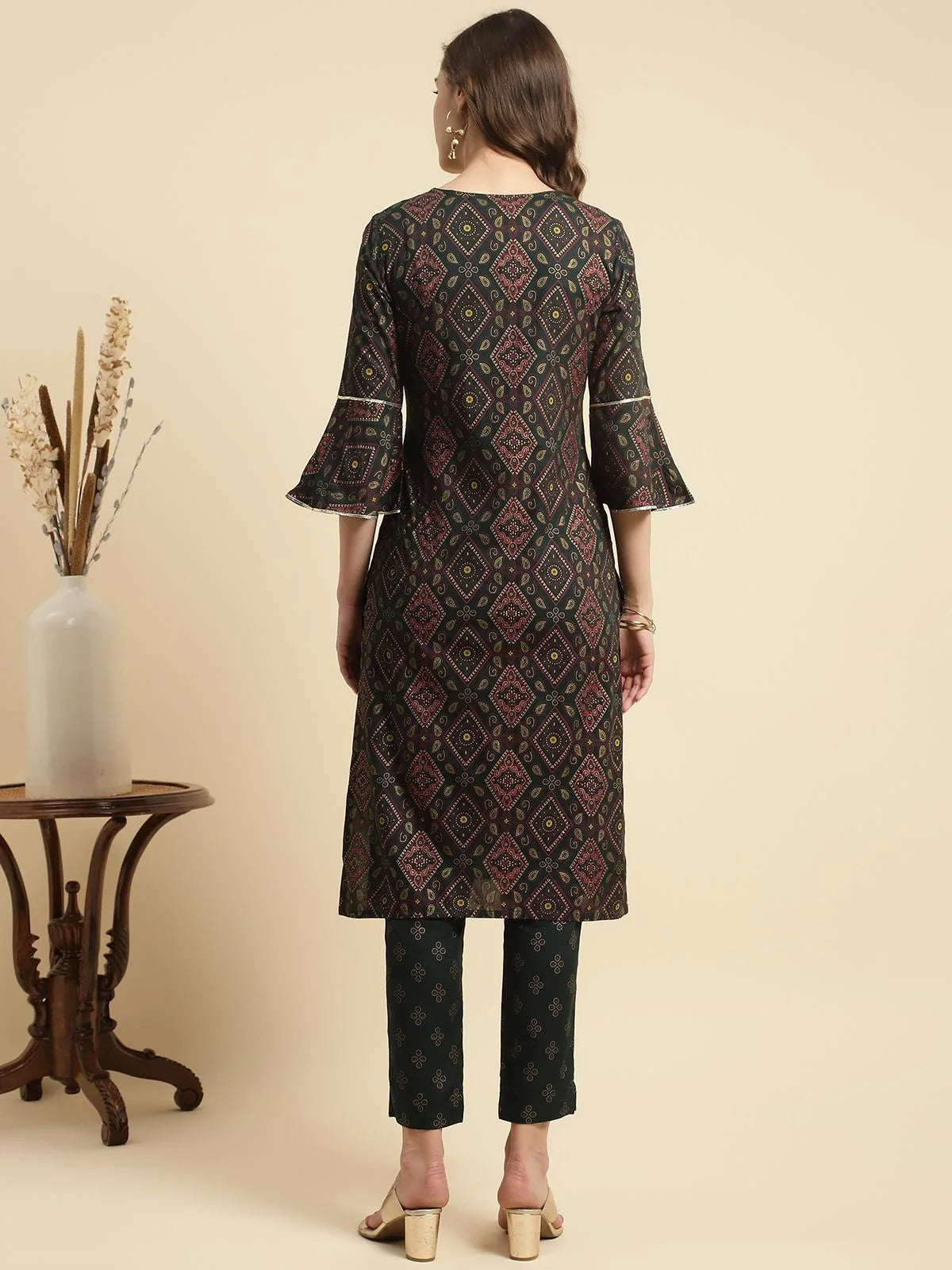 Buy Rayon Printed Knee Length Straight Kurta With Pant-Green