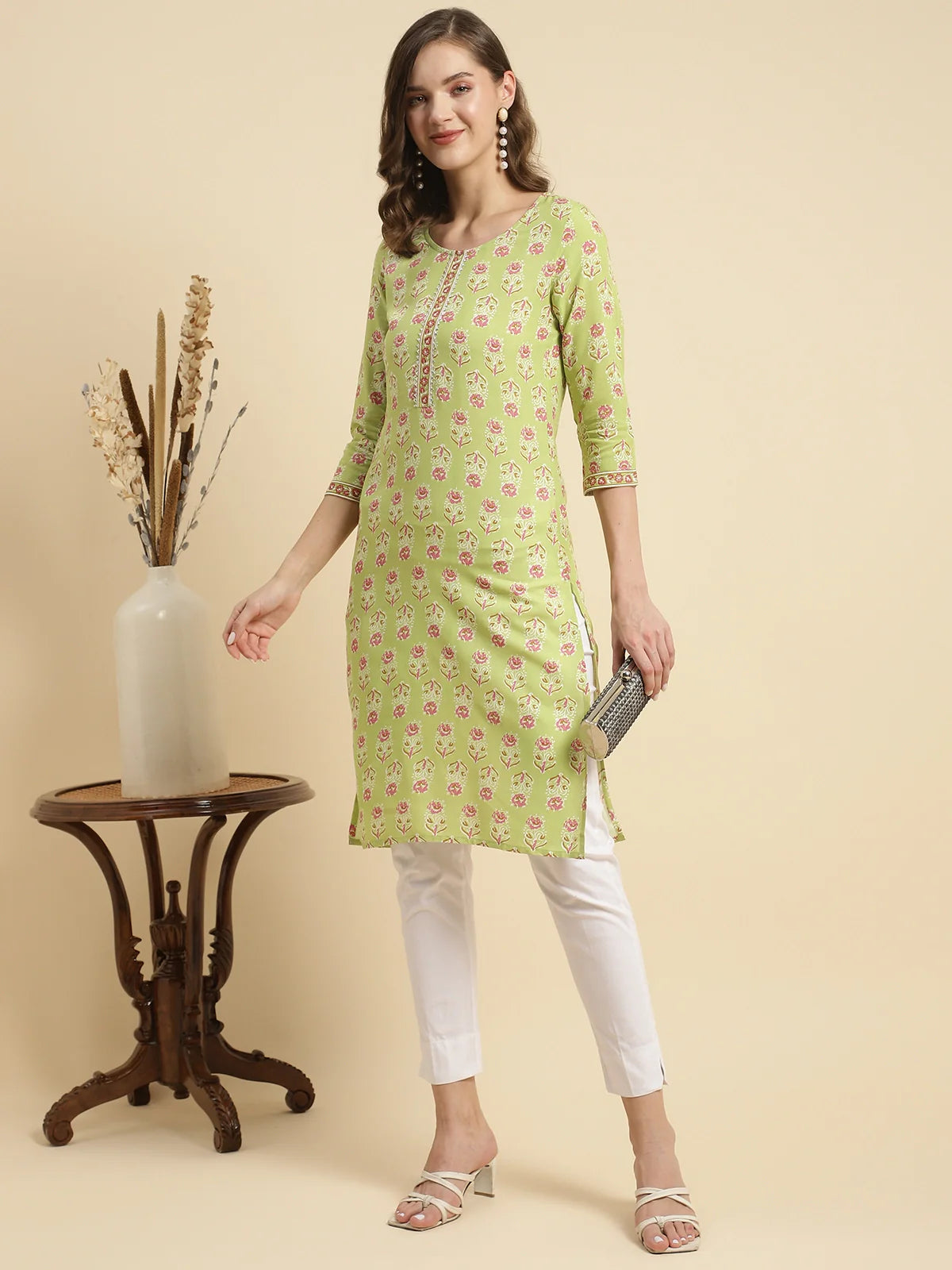 Buy Rayon Floral Printed Knee Length Straight Kurta-Green