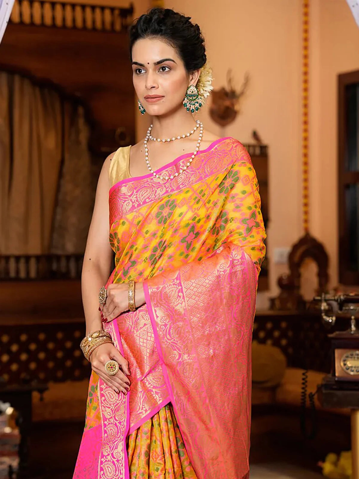 Buy Patola Banarasi Silk Woven Jacquard Saree With Blouse Piece-Yellow