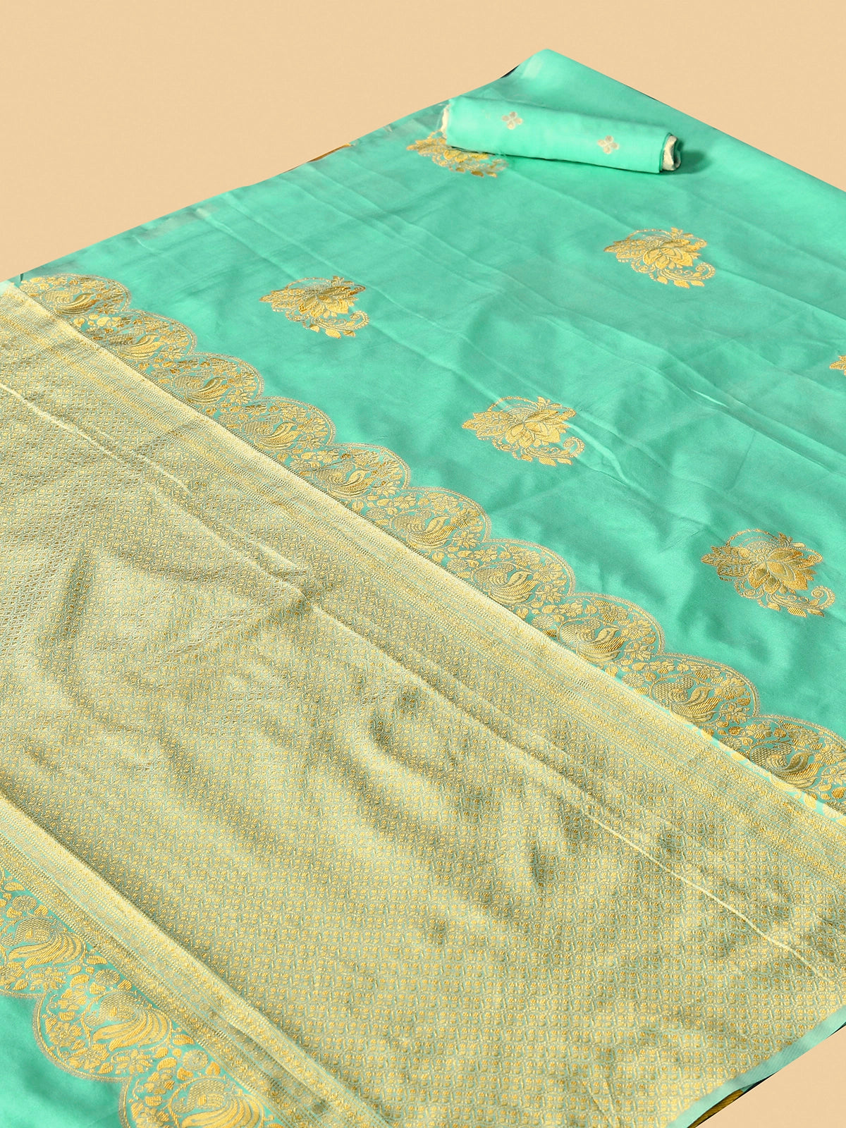 Buy Ethnic Motifs Banarasi Silk Saree With Blouse Piece-Cream