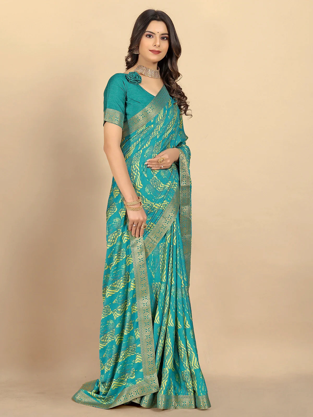 Buy Abstract Printed Moss Georgette Saree With Blouse Piece-Sea Green