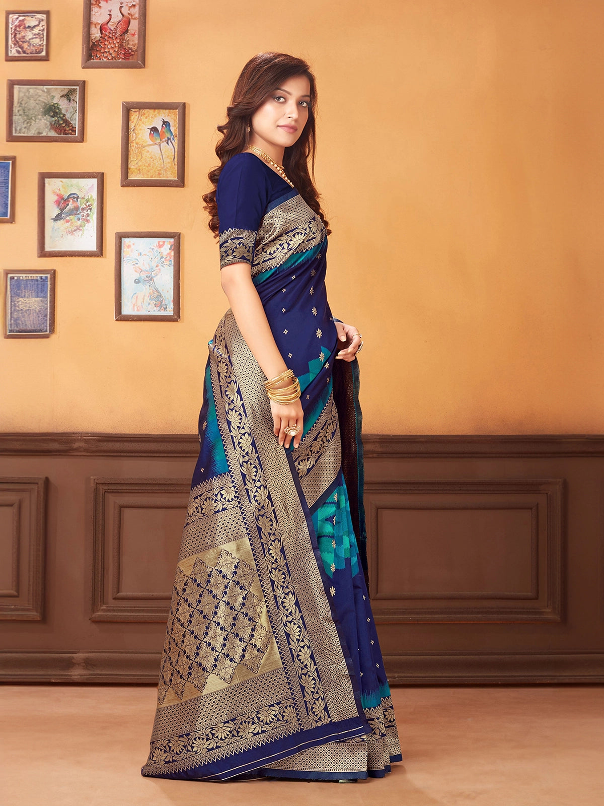 Buy Ethnic Motifs Woven Banarasi Silk Saree With Blouse Piece-Blue