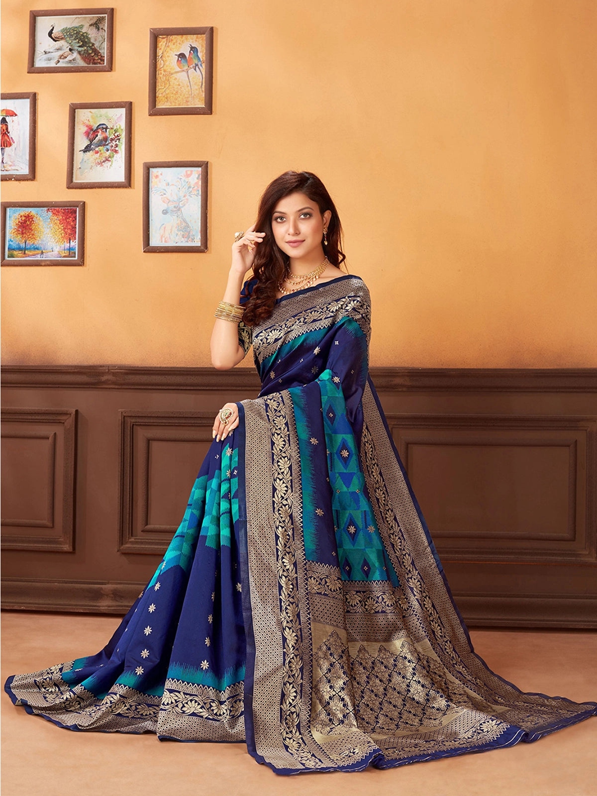 Buy Ethnic Motifs Woven Banarasi Silk Saree With Blouse Piece-Blue