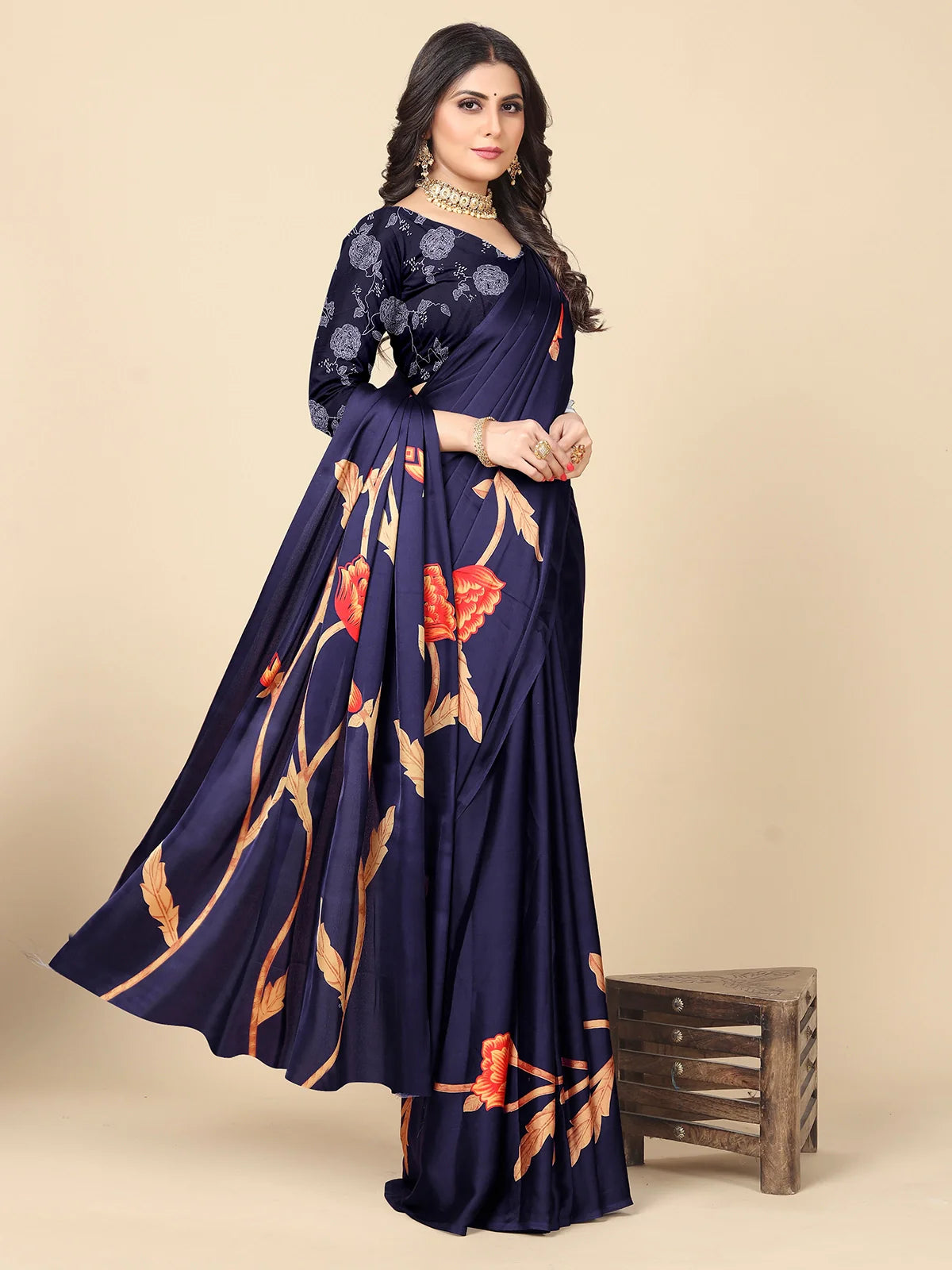 Buy Floral Printed Crepe Saree With Blouse Piece-Blue