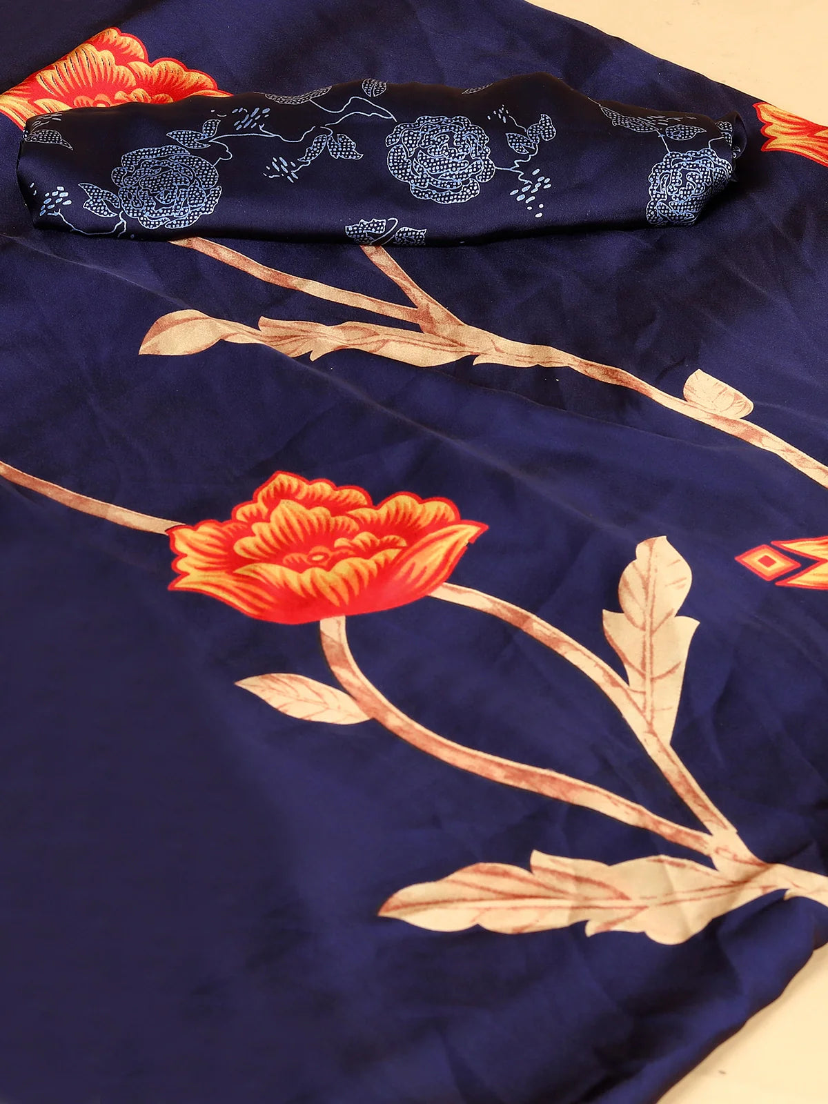 Buy Floral Printed Crepe Saree With Blouse Piece-Blue