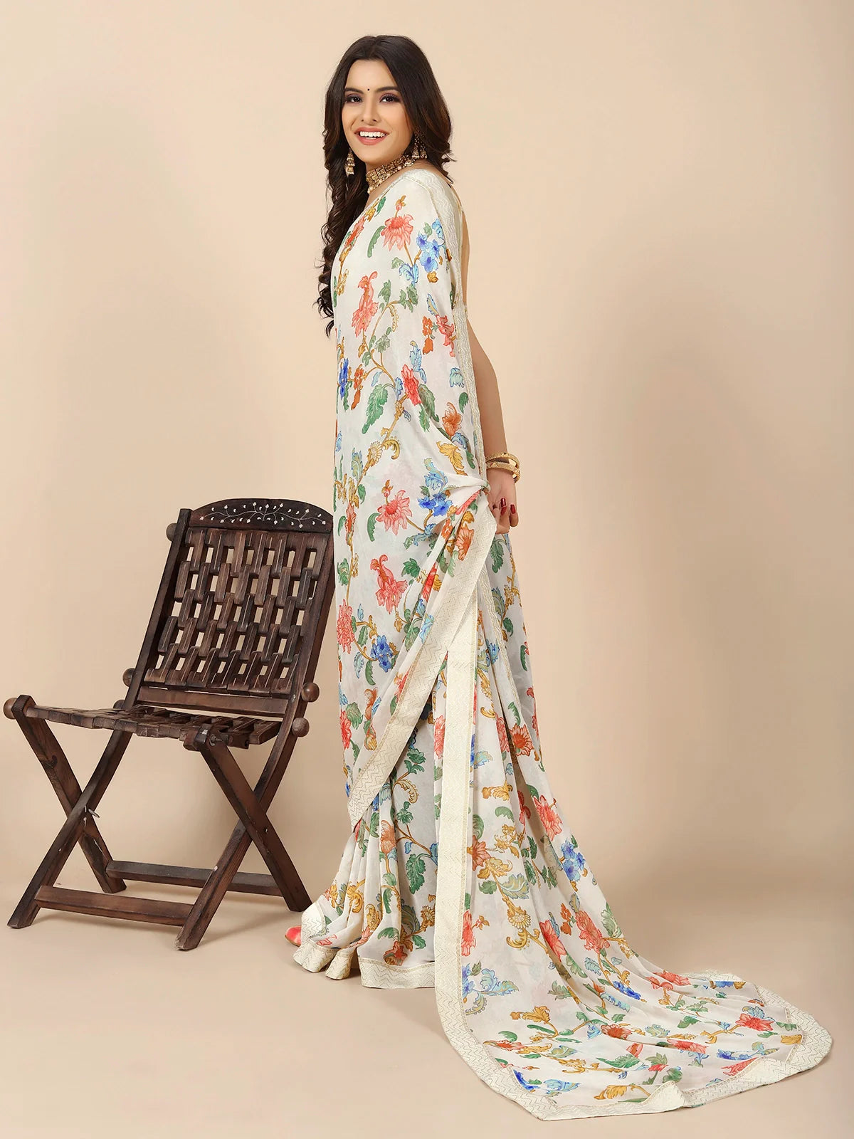 Buy Floral Printed Georgette Saree With Blouse Piece-Off White