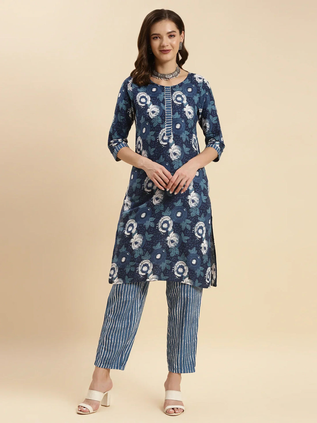 Buy Cotton Printed Knee Length Straight Kurta With Pant-Indigo