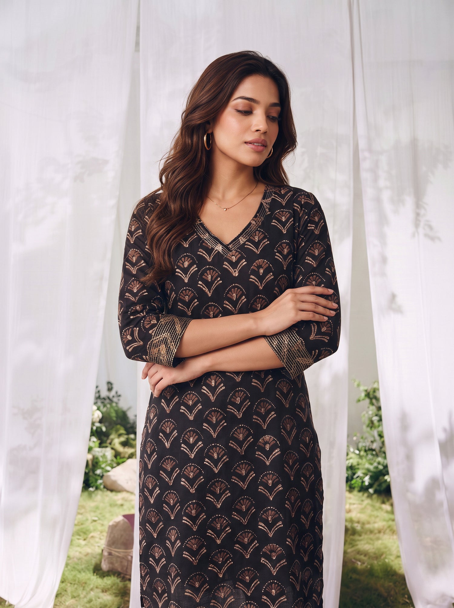 Buy Rayon Printed Straight Knee Length Kurta-Black