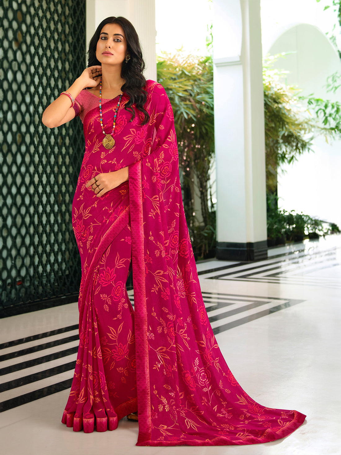 Buy Georgette Floral Printed Saree With Lace Border & Blouse Piece-Magenta