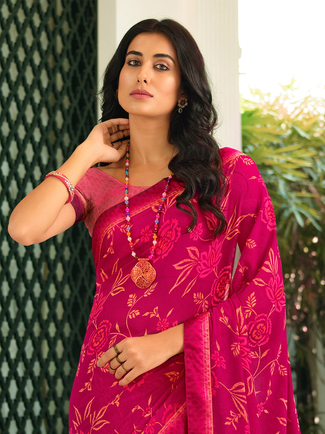 Buy Georgette Floral Printed Saree With Lace Border & Blouse Piece-Magenta