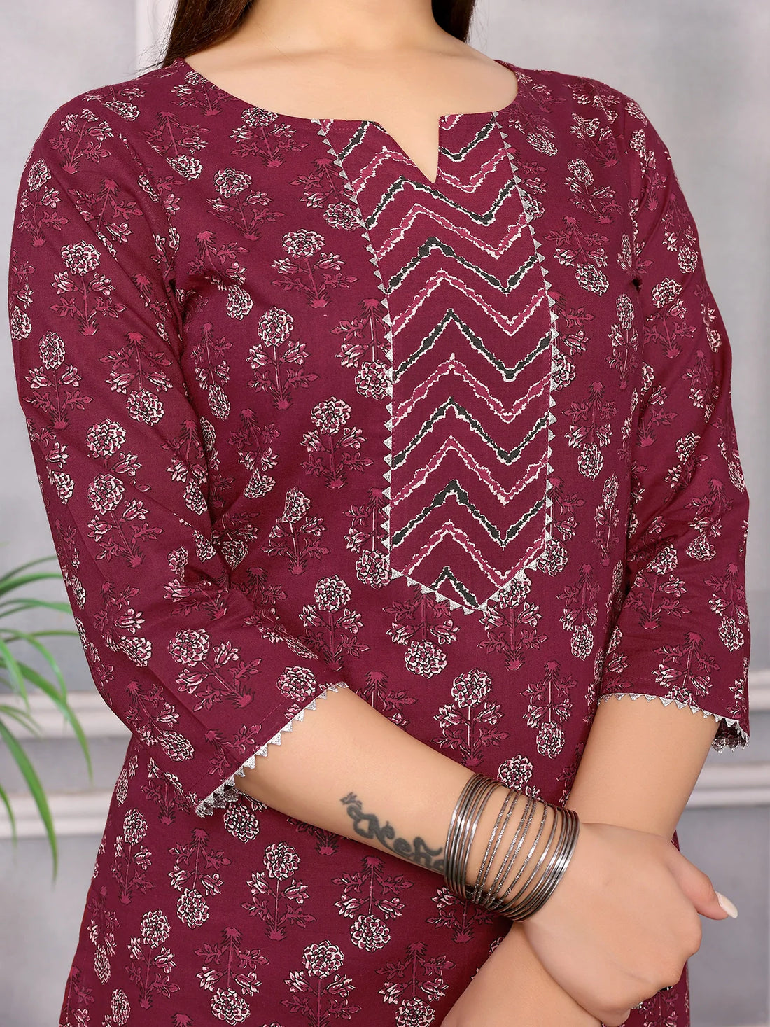 Buy Cotton Floral Printed Calf Length Straight Kurta With Pant-Maroon