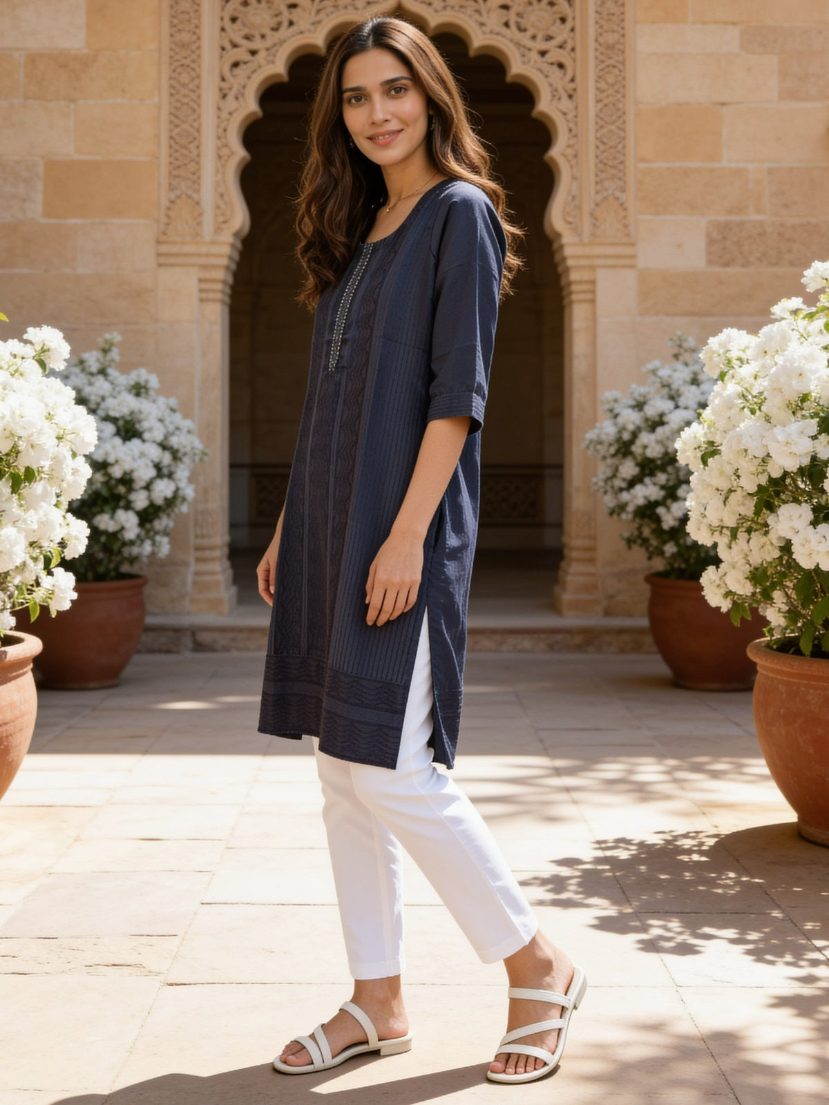 Viscose Embroidered Straight Knee Length Kurta