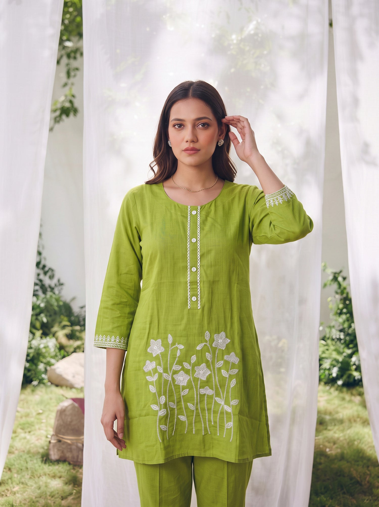 Buy Viscose Embroidered Straight Calf Length Kurta With Pant-Green