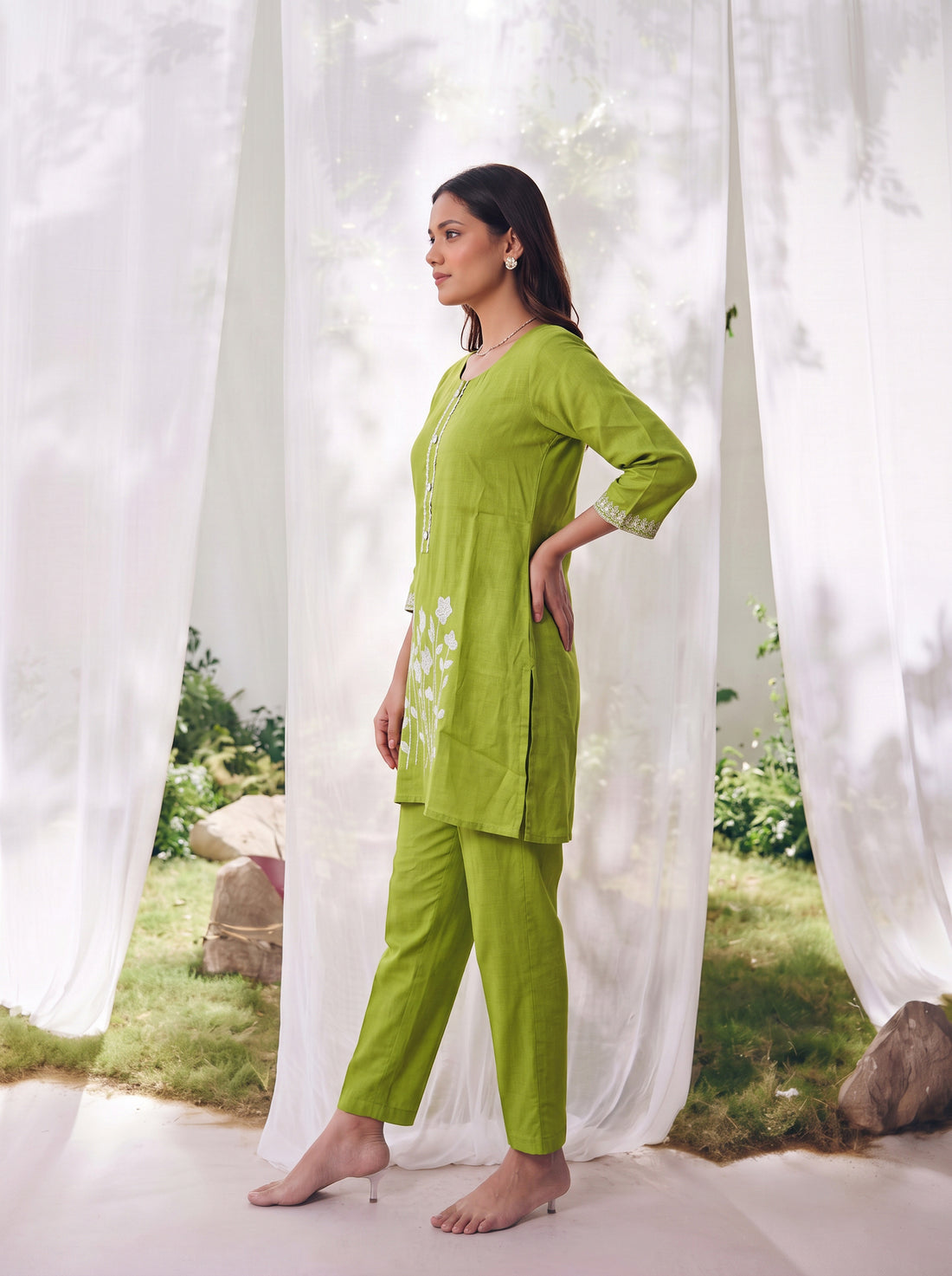 Buy Viscose Embroidered Straight Calf Length Kurta With Pant-Green