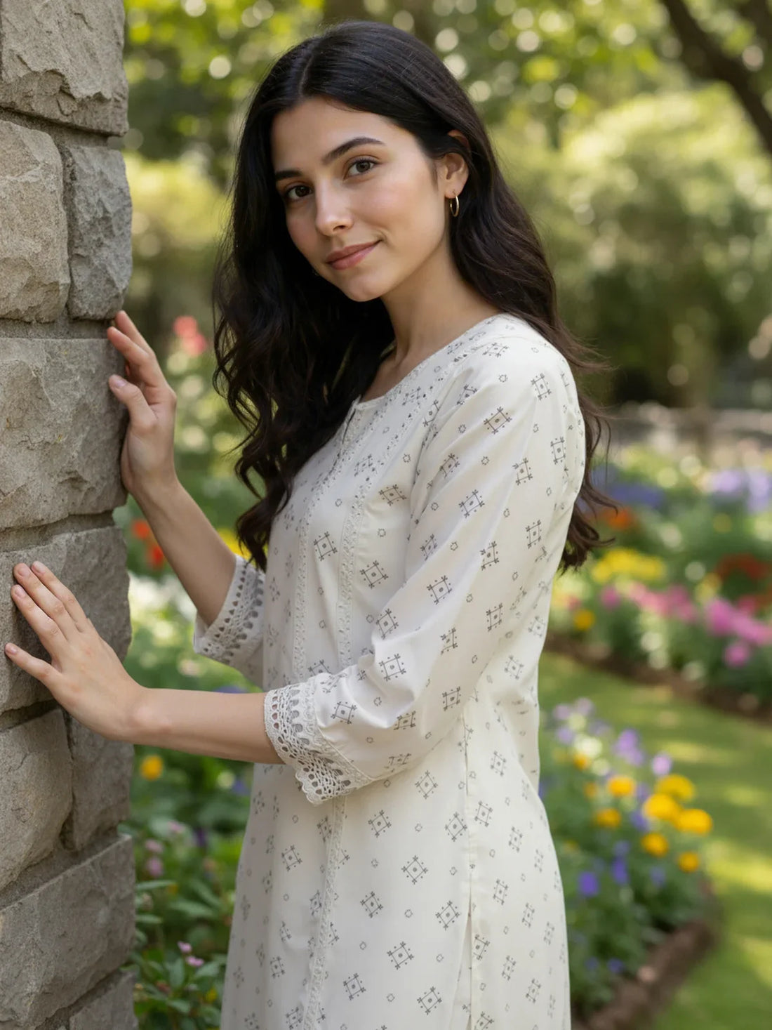 Buy Chanderi Embroidered Straight Calf Length Kurta with Pant and Dupatta-Cream