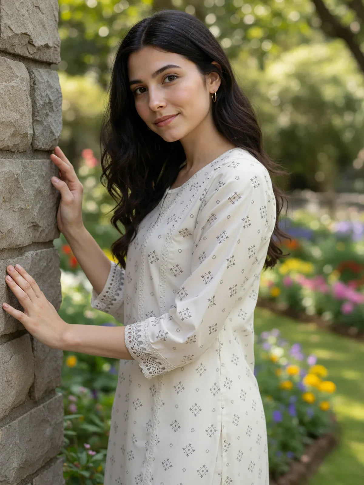 Buy Chanderi Embroidered Straight Calf Length Kurta with Pant and Dupatta-Cream