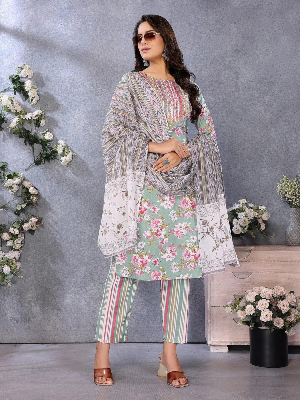 Buy Rayon Printed Straight Knee Length Kurta with Pant-Green