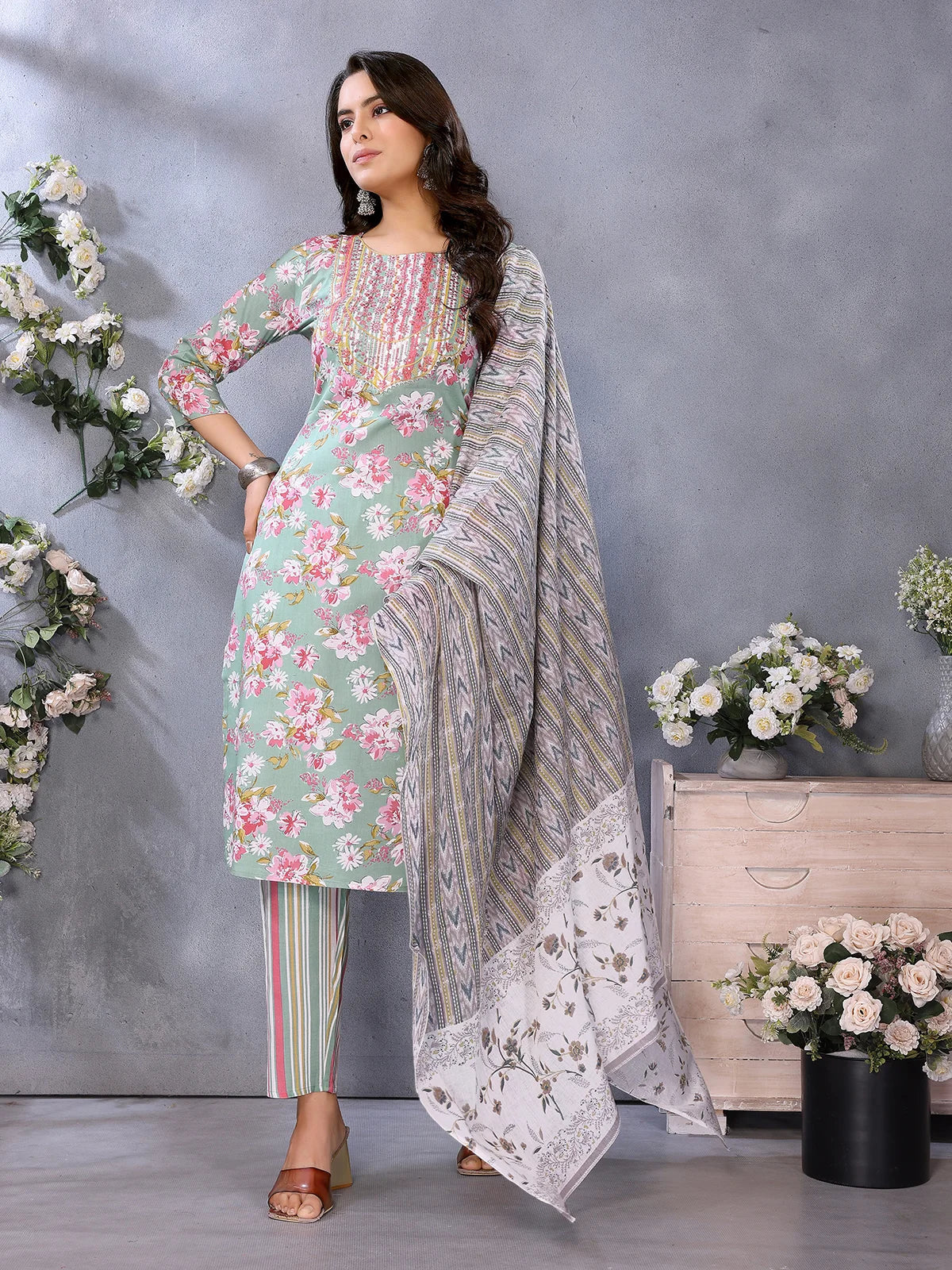 Buy Rayon Printed Straight Knee Length Kurta with Pant-Green