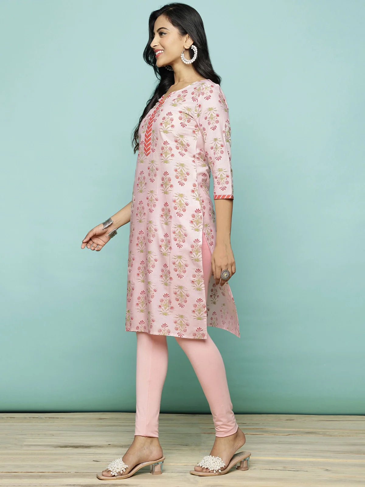 Buy Cotton Floral Printed Knee Length Straight Kurta-Pink