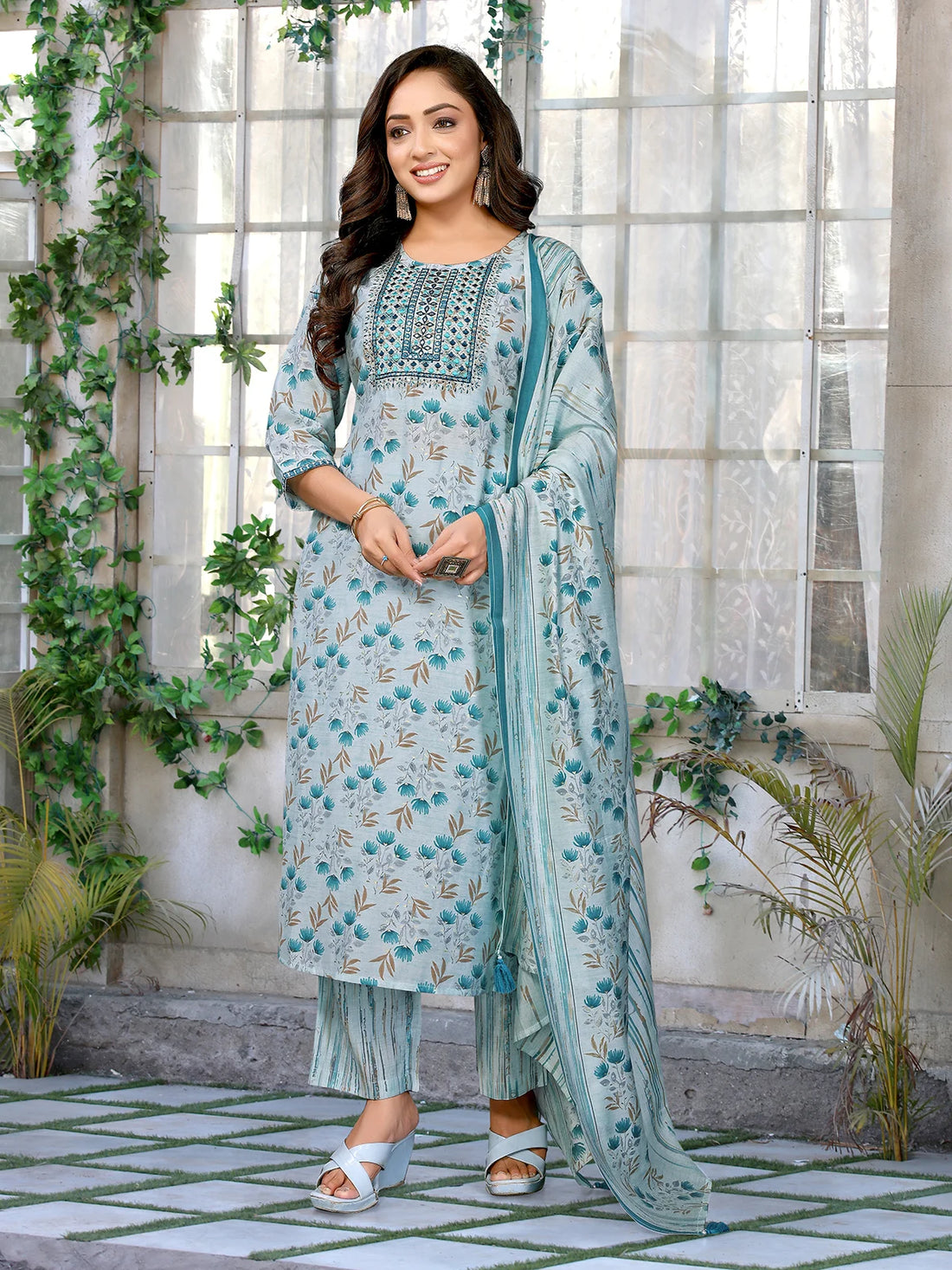 Buy Chanderi Embroidered Straight Calf Length Kurta with Pant and Dupatta-Green