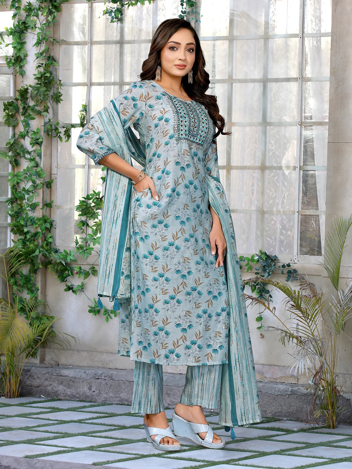 Buy Chanderi Embroidered Straight Calf Length Kurta with Pant and Dupatta-Green