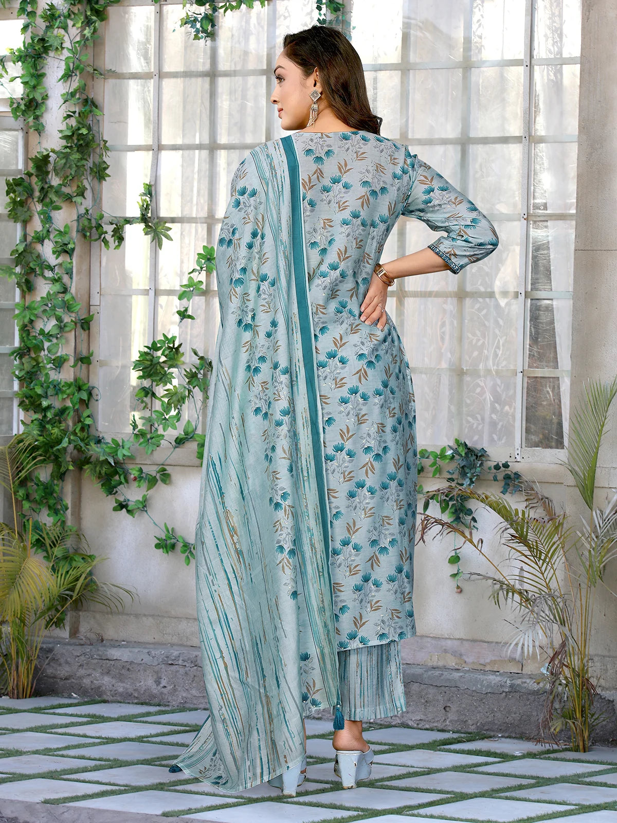 Buy Chanderi Embroidered Straight Calf Length Kurta with Pant and Dupatta-Green