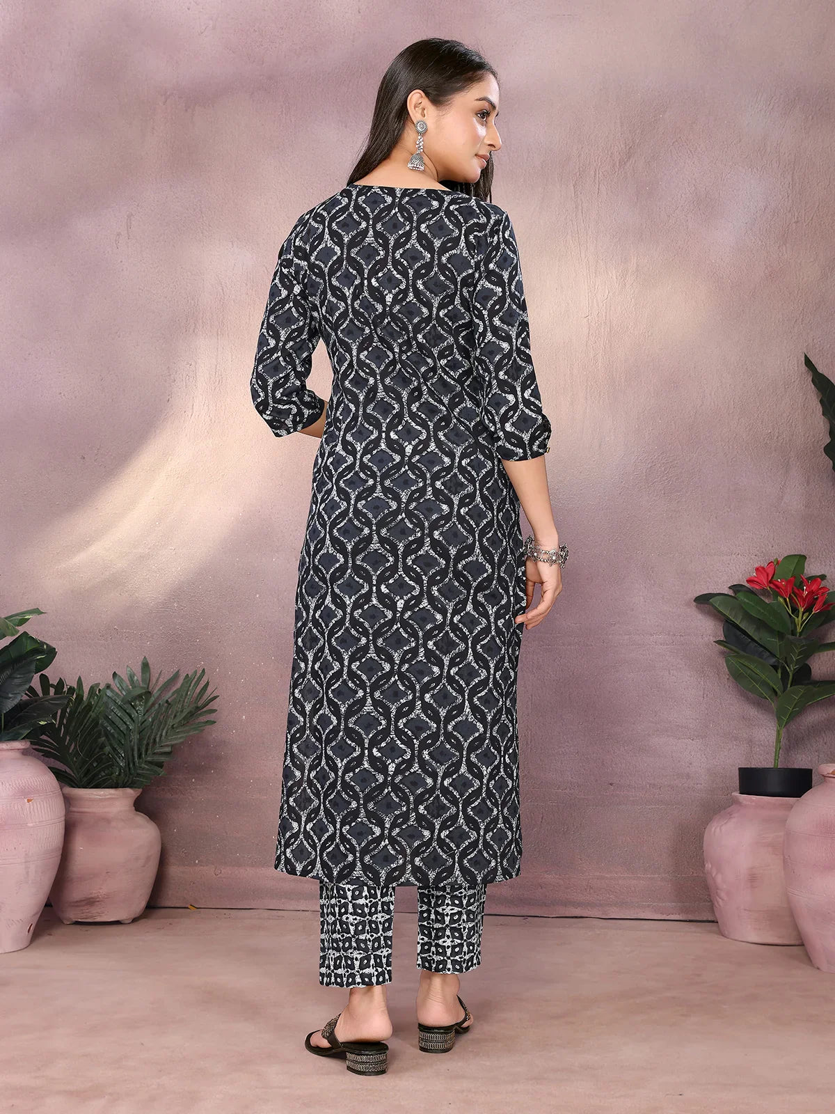 Buy Cotton Printed Straight Calf Length Kurta with Pant-Grey