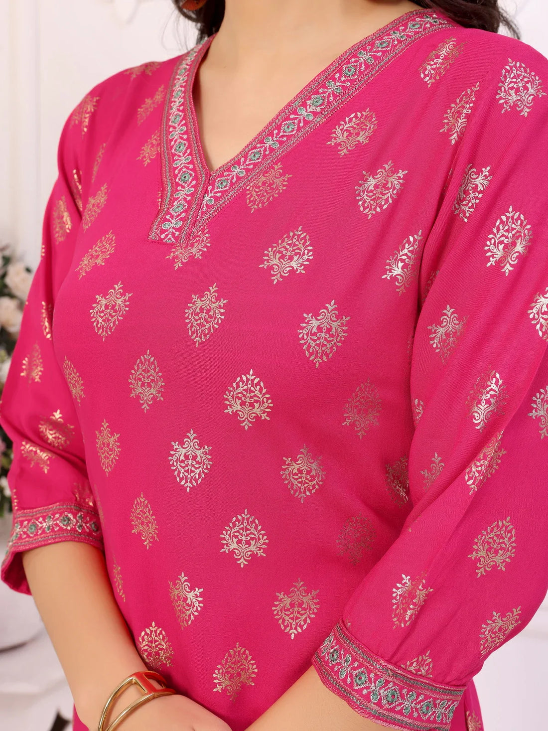 Buy Rayon Embroidered Knee Length Straight Kurta-Fuchsia