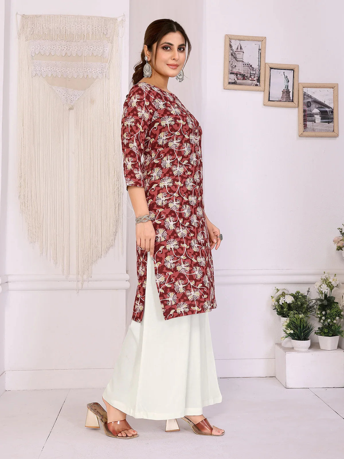 Buy Rayon Printed Straight Knee Length Kurta-Red