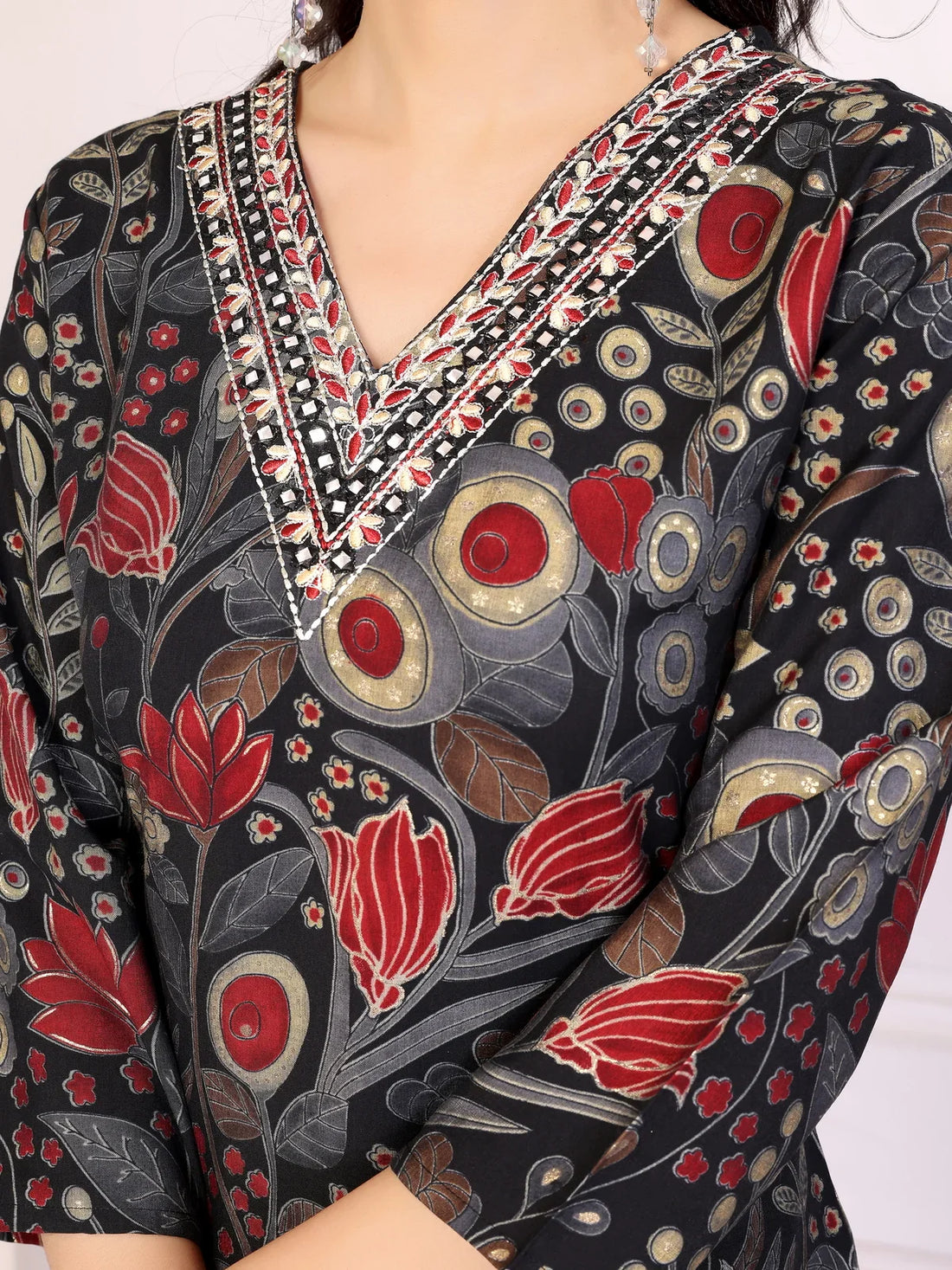 Buy Viscose Embroidered Straight Calf Length Kurta with Pant-Black