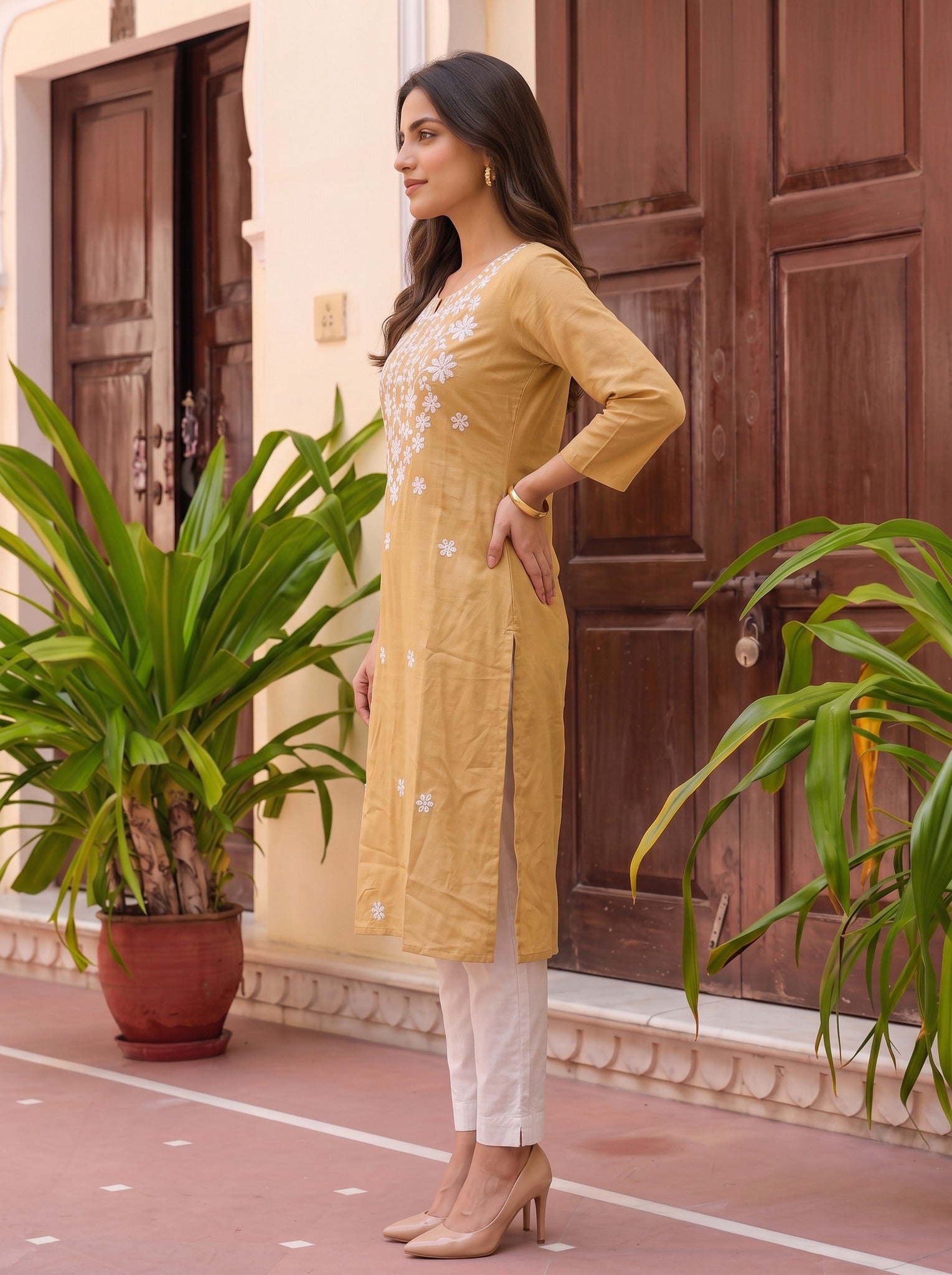Rayon Embroidered Straight Knee Length Kurta