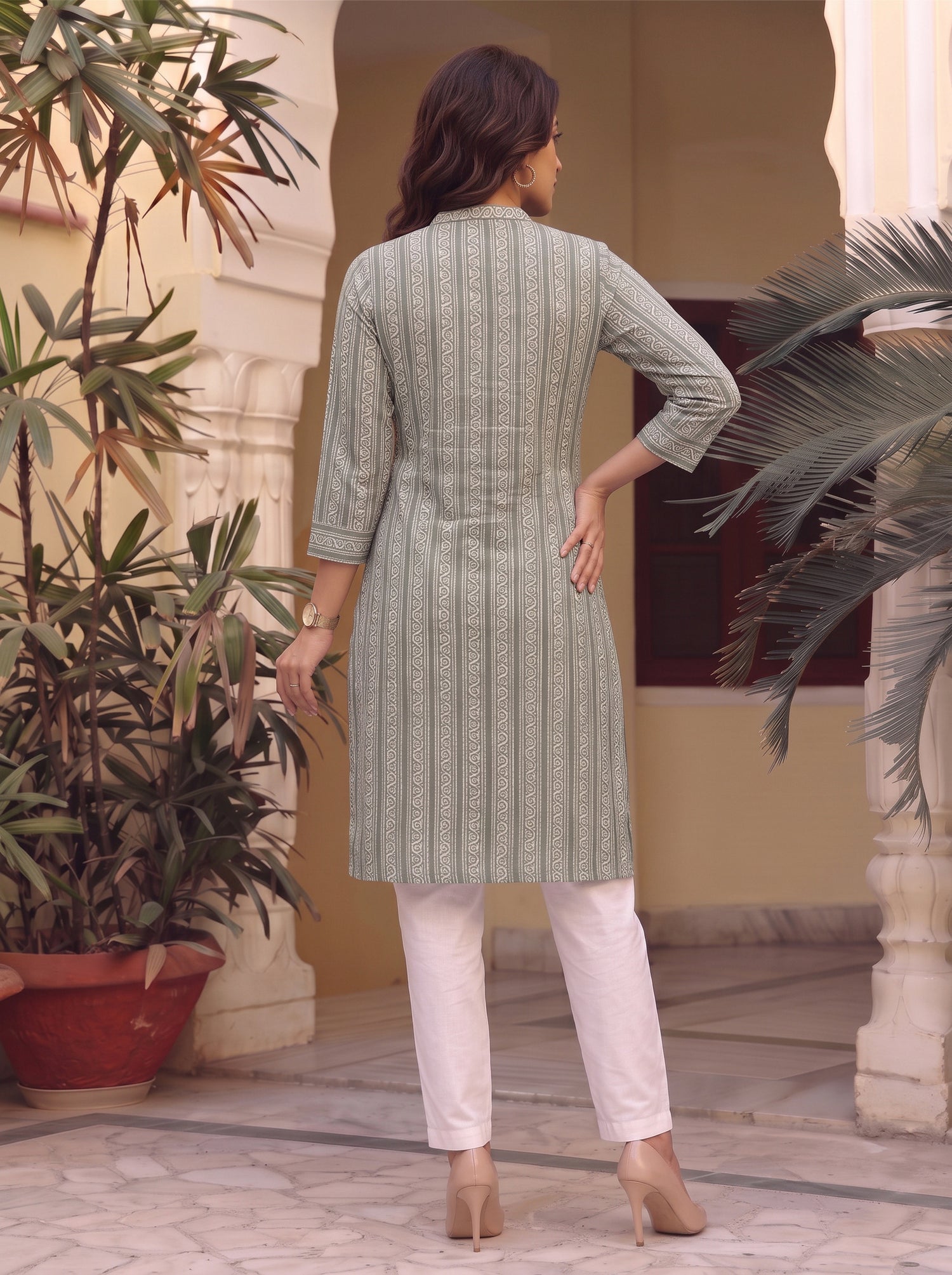 Buy Viscose Printed Straight Knee Length Kurta-Grey