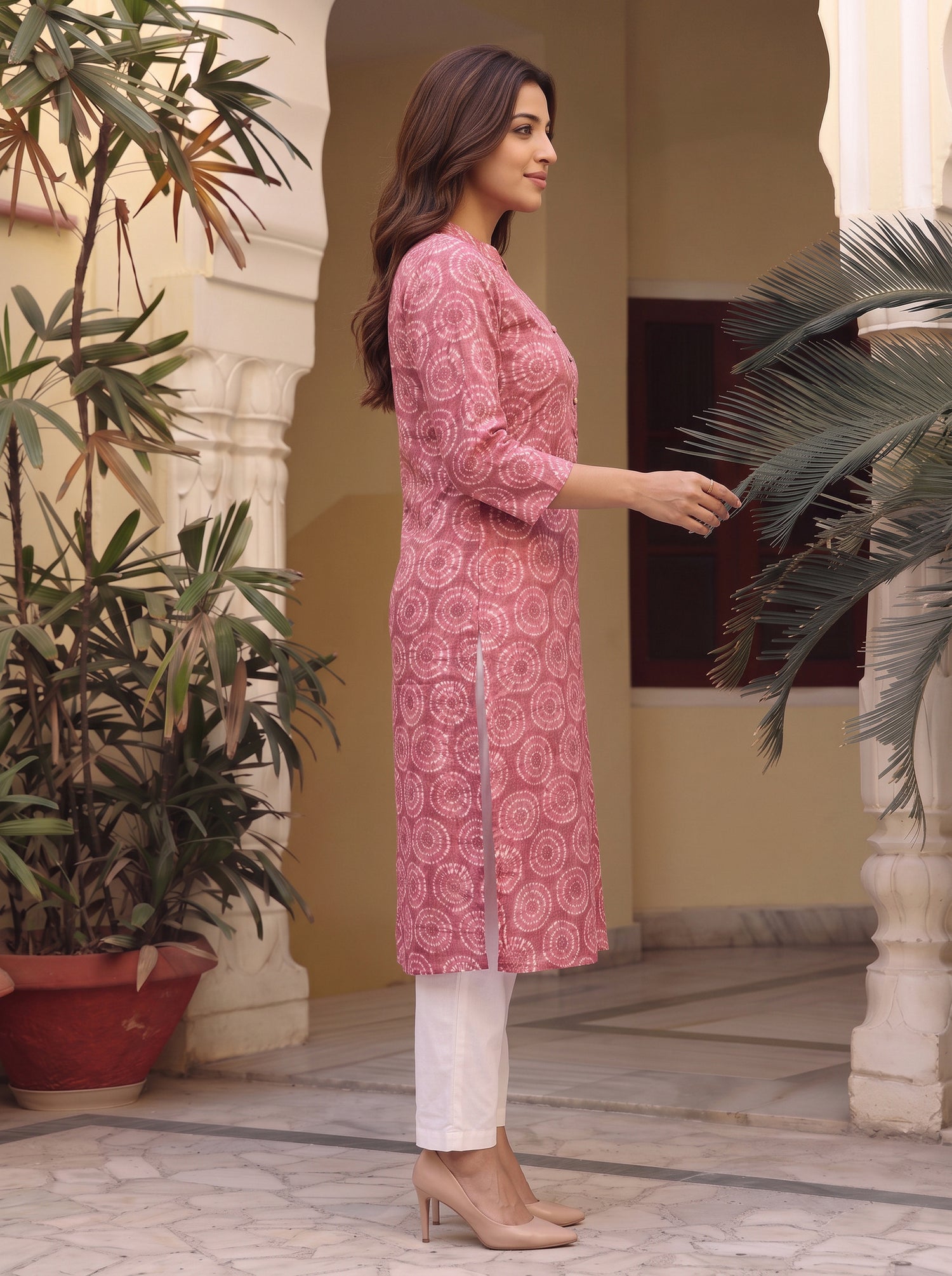 Buy Viscose Printed Straight Knee Length Kurta-Pink